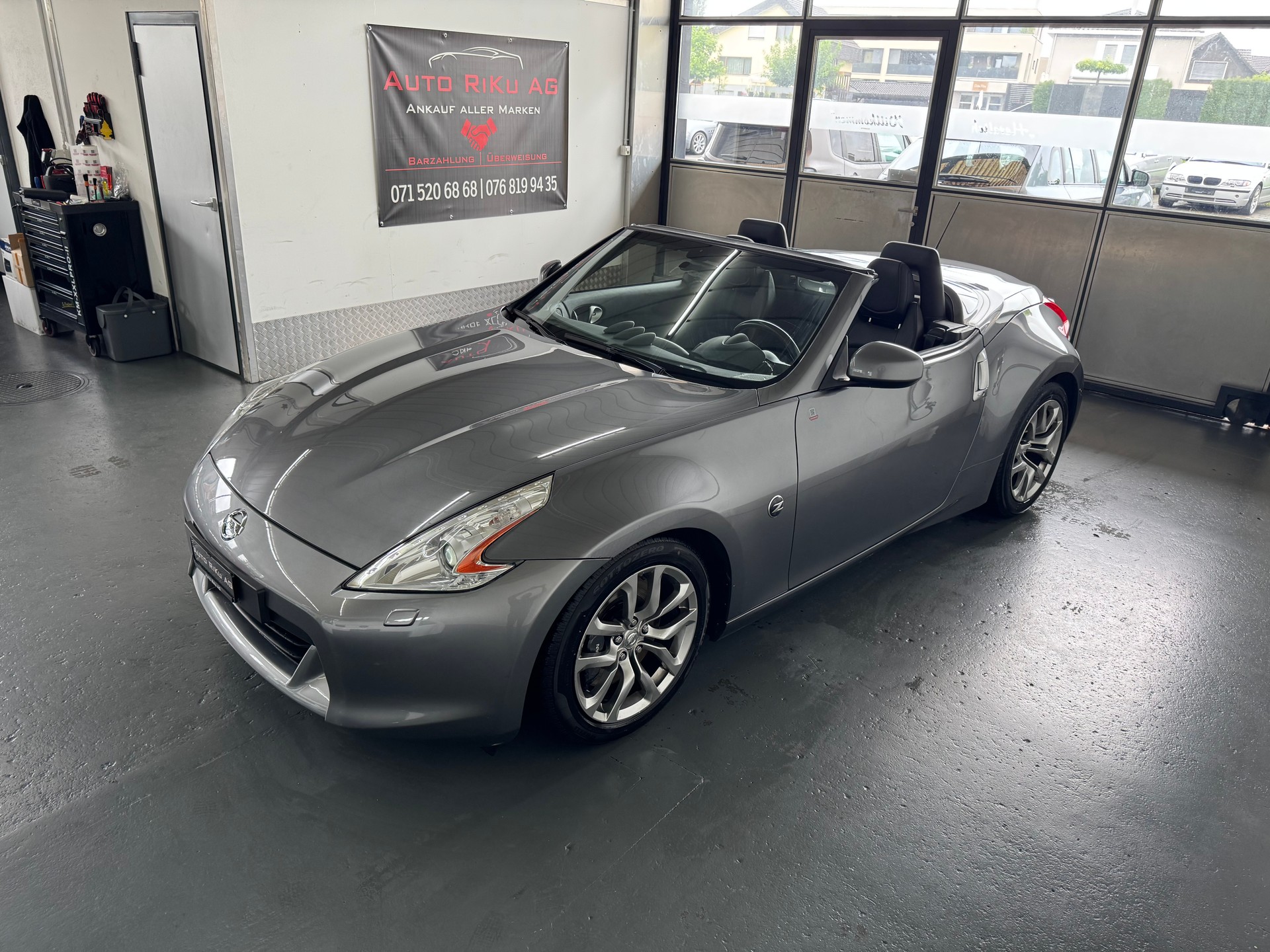 NISSAN 370 Z Roadster Pack-image-9