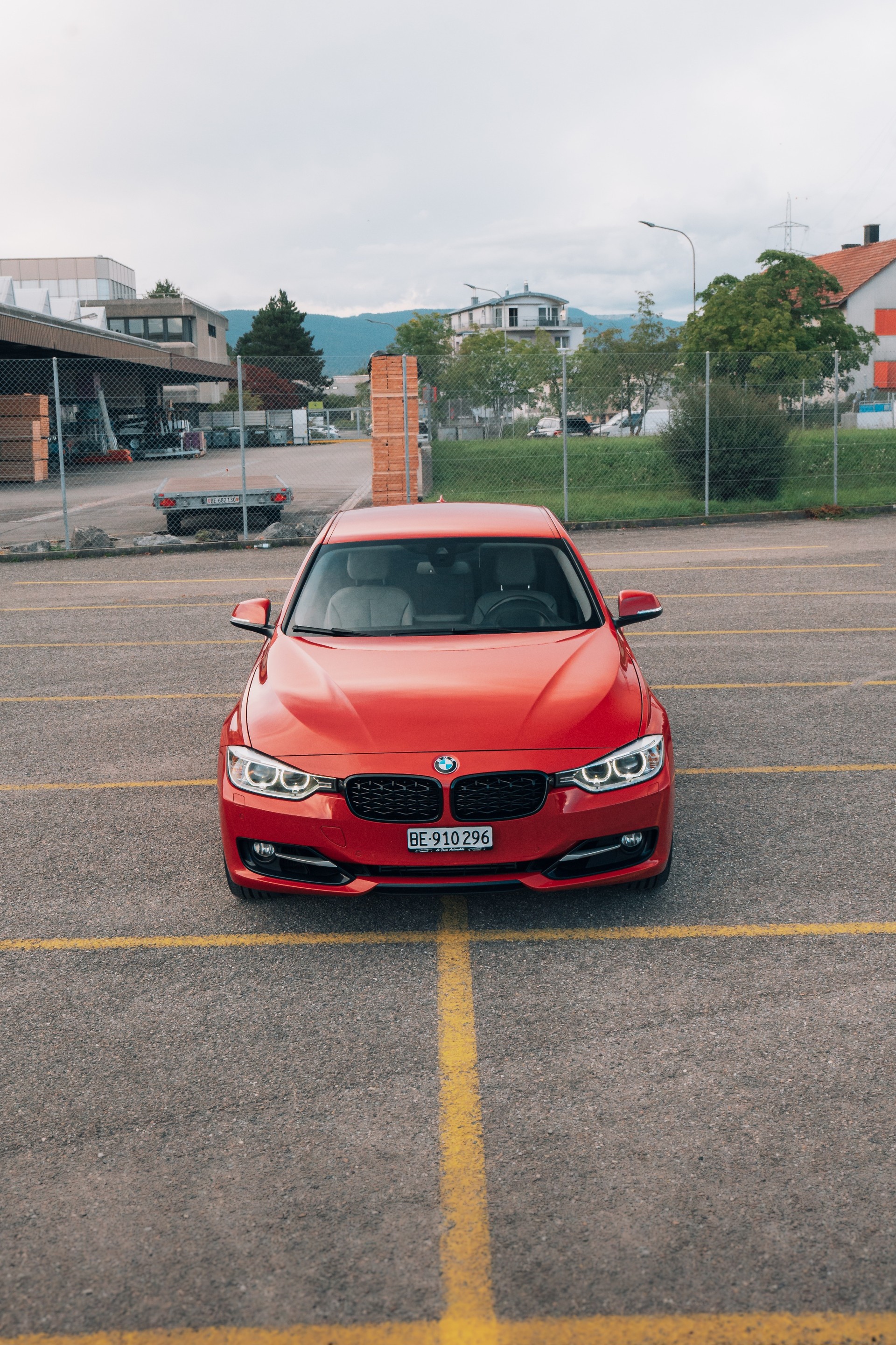 BMW 335i Top Ausstattung, Frisch ab MFK-image-2