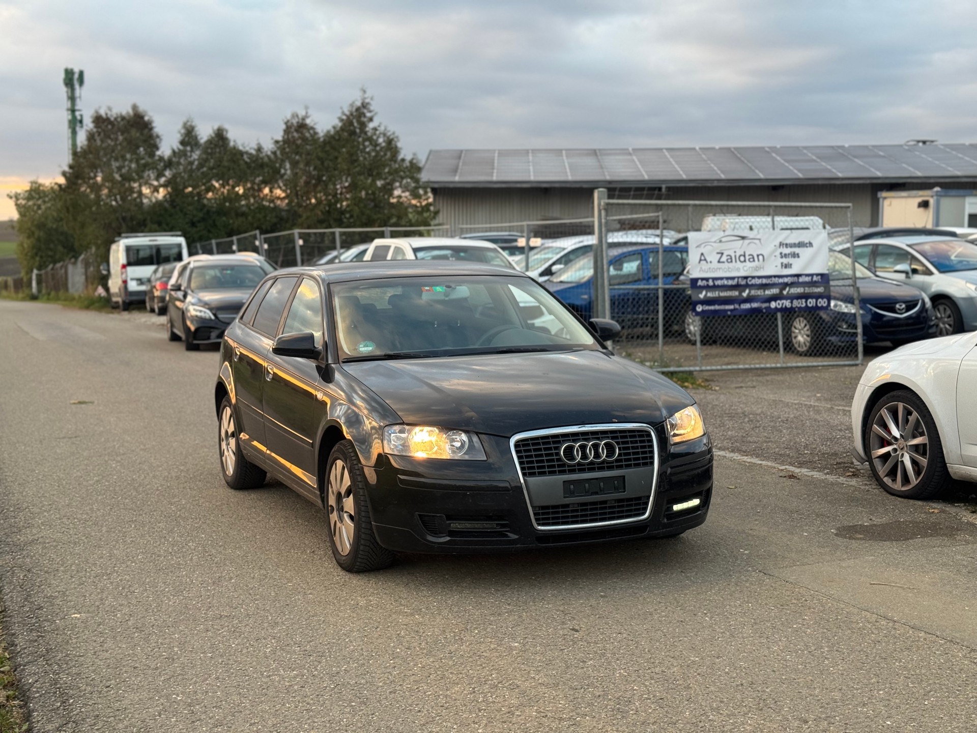 AUDI A3 Sportback 2.0 FSI Attraction-image-1