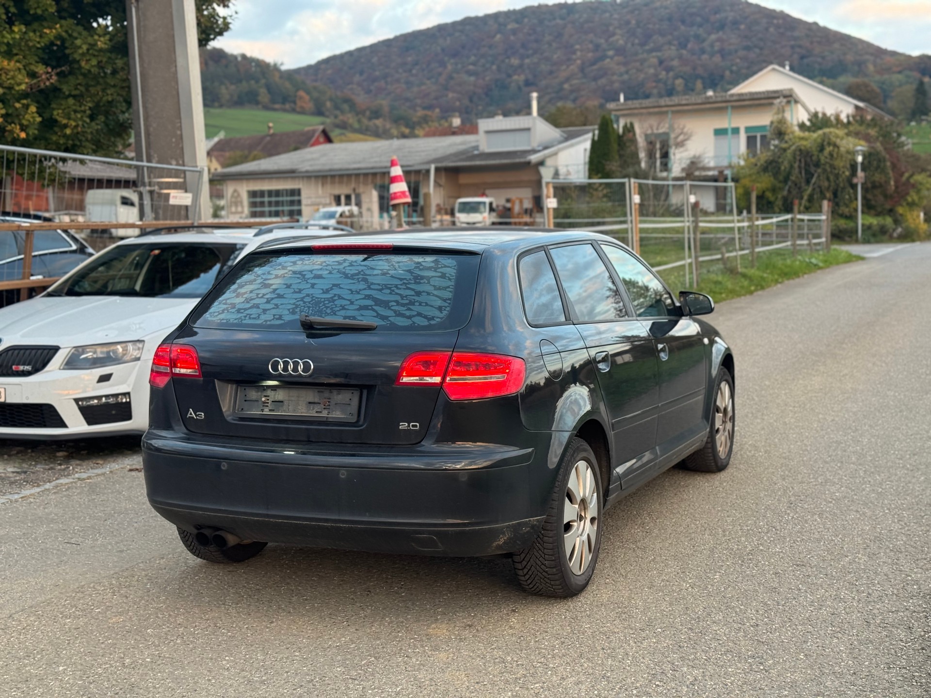 AUDI A3 Sportback 2.0 FSI Attraction-image-3