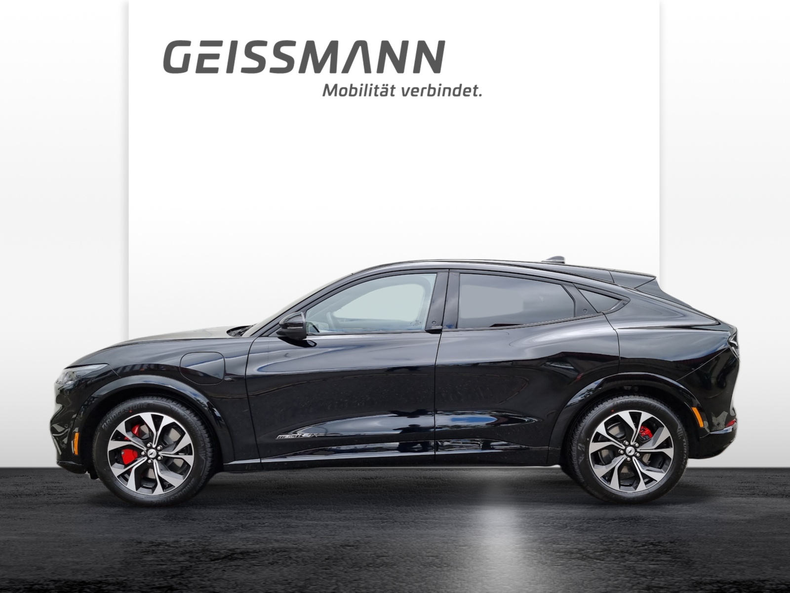 FORD Mustang Mach-E Extended AWD 372 PS-image-1