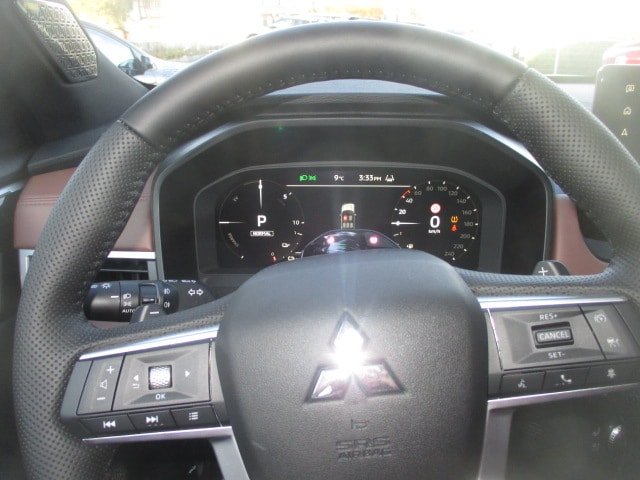 MITSUBISHI Outlander 2.4 PHEV Instyle+ 4WD Automatic-image-8