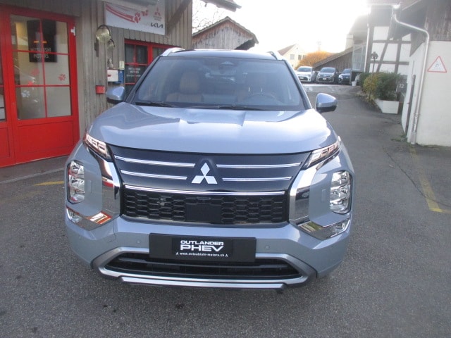 MITSUBISHI Outlander 2.4 PHEV Instyle+ 4WD Automatic