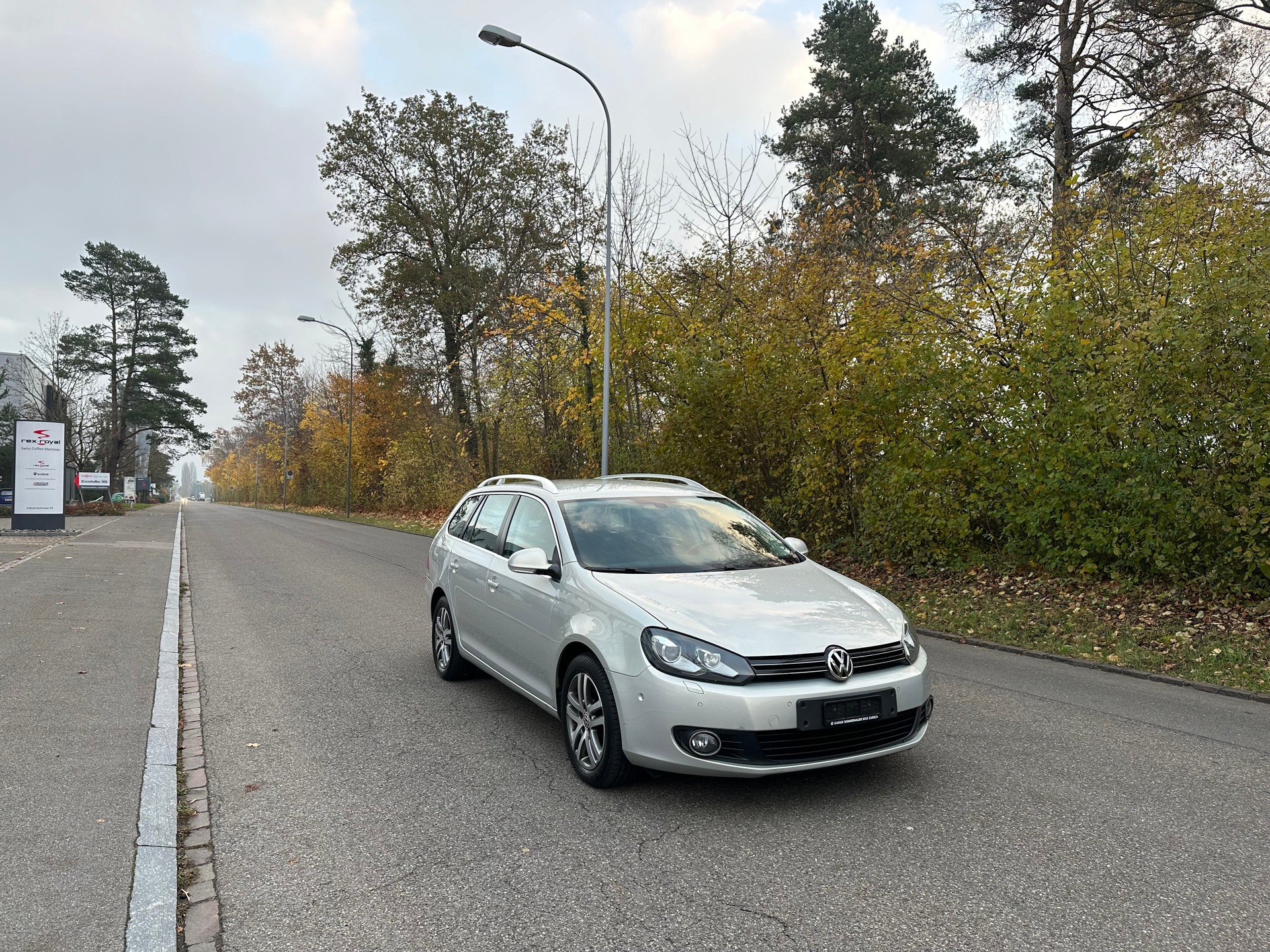 VW Golf Variant 1.4 TSI Highline DSG-image-2