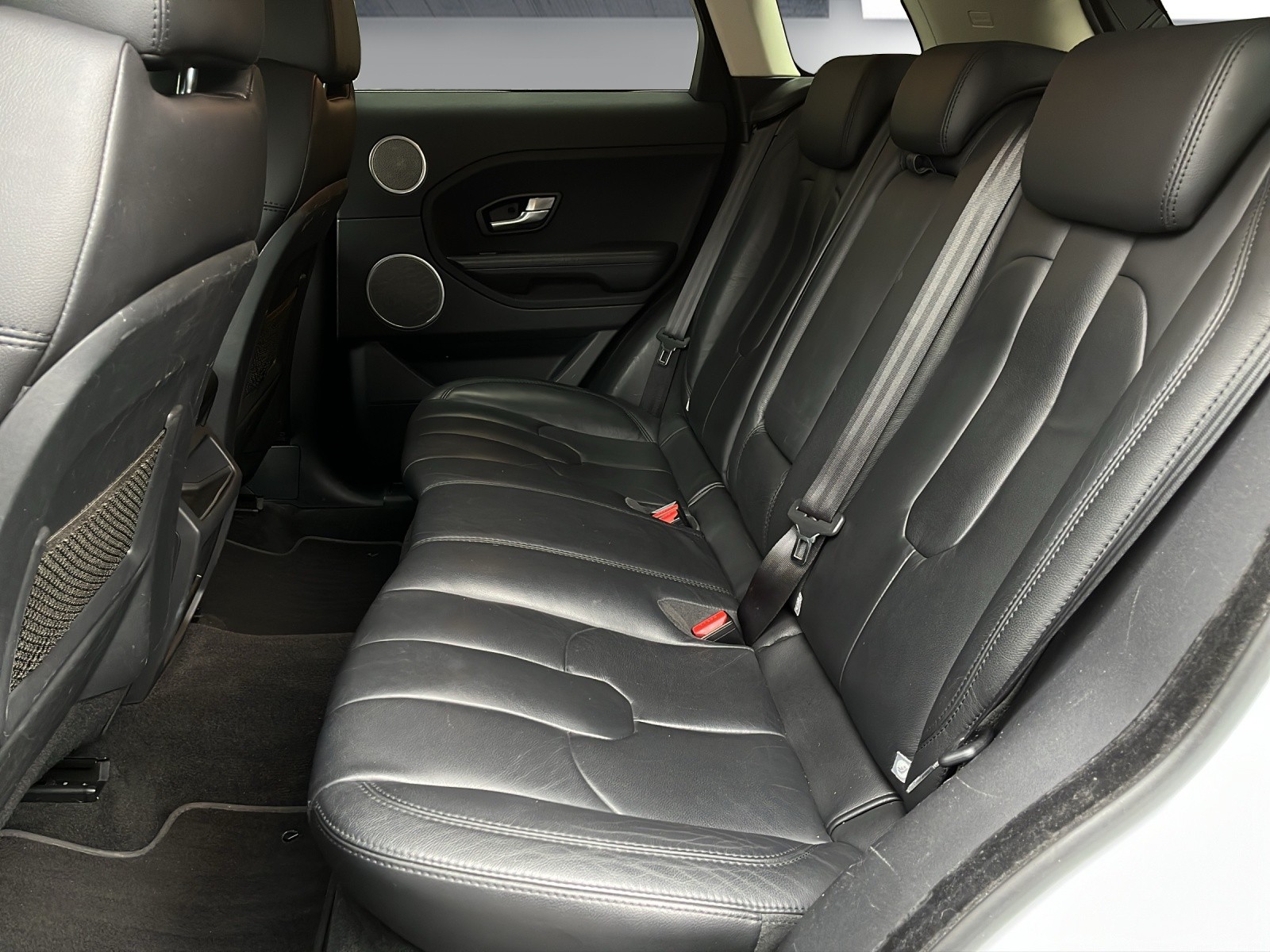 LAND ROVER Range Rover Evoque 2.2 TD4 Pure AT6-image-15