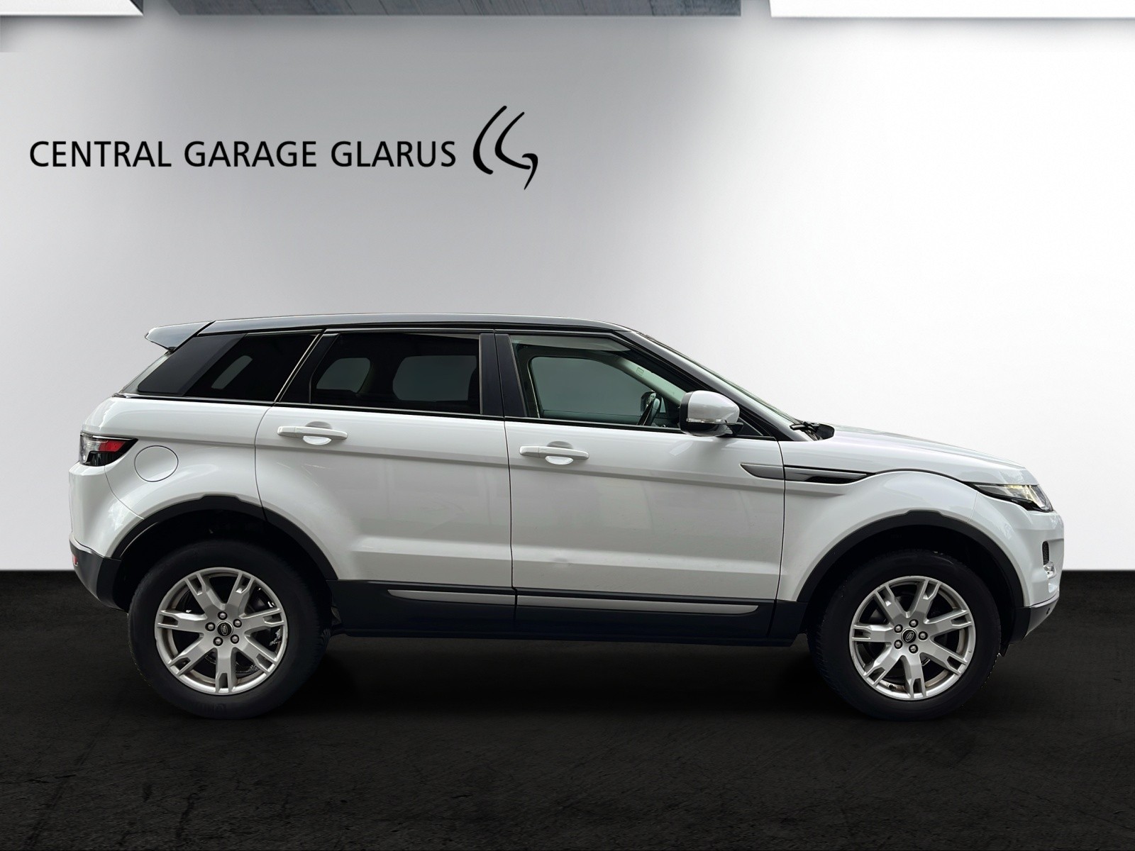 LAND ROVER Range Rover Evoque 2.2 TD4 Pure AT6-image-4