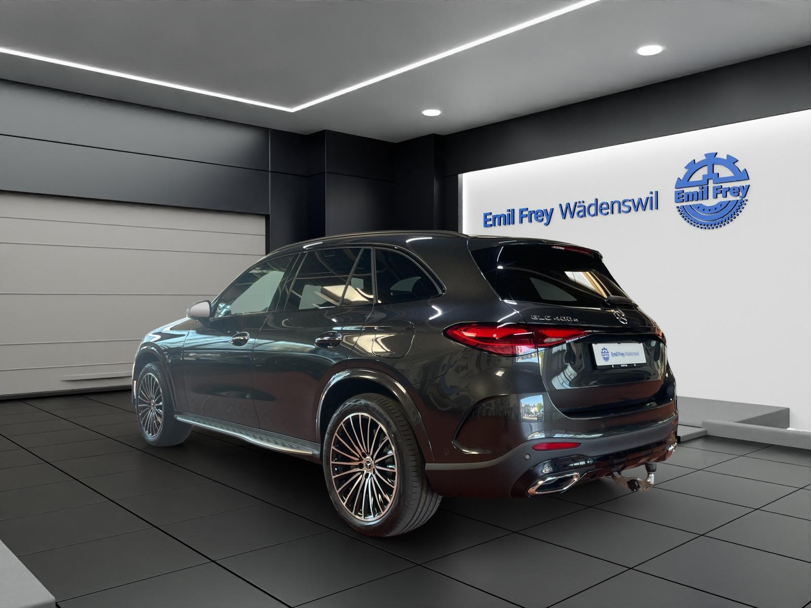 MERCEDES-BENZ GLC 400 e 4MATIC EQ Star AMG Line-image-2