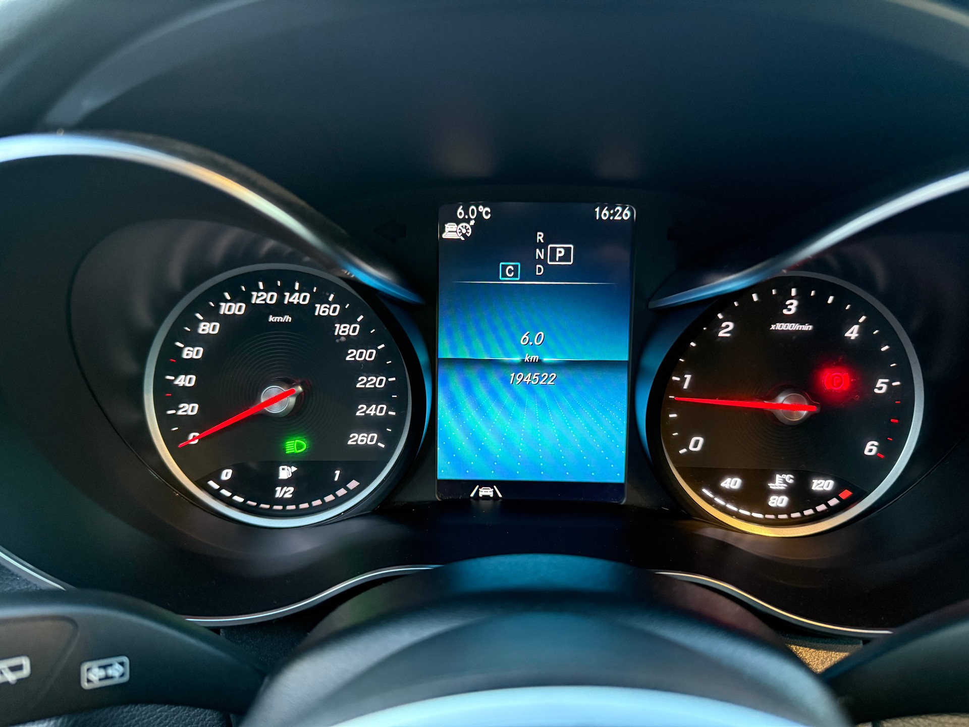 MERCEDES-BENZ C 220 d Avantgarde 4Matic 9G-Tronic-image-11