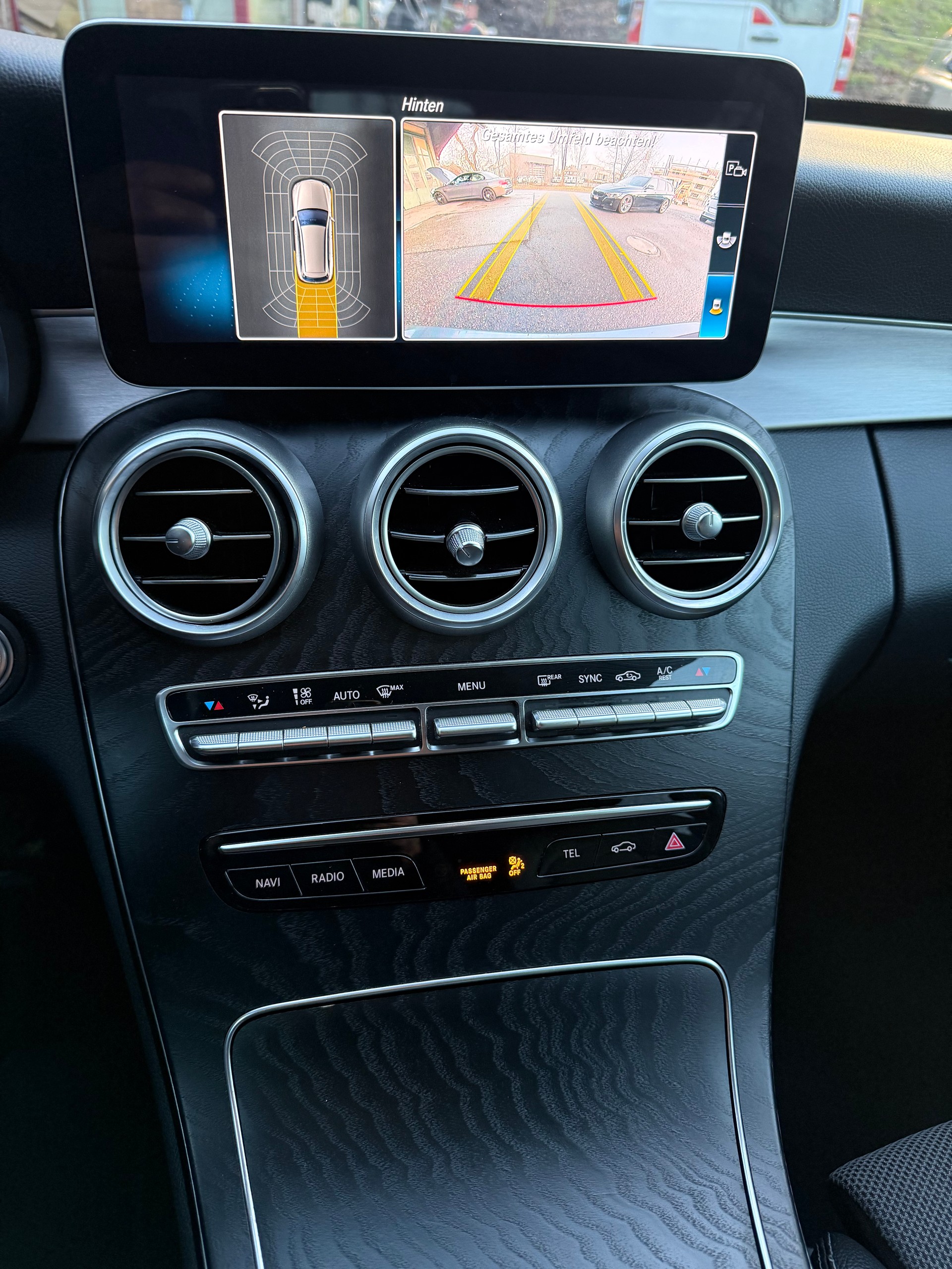 MERCEDES-BENZ C 220 d Avantgarde 4Matic 9G-Tronic-image-5