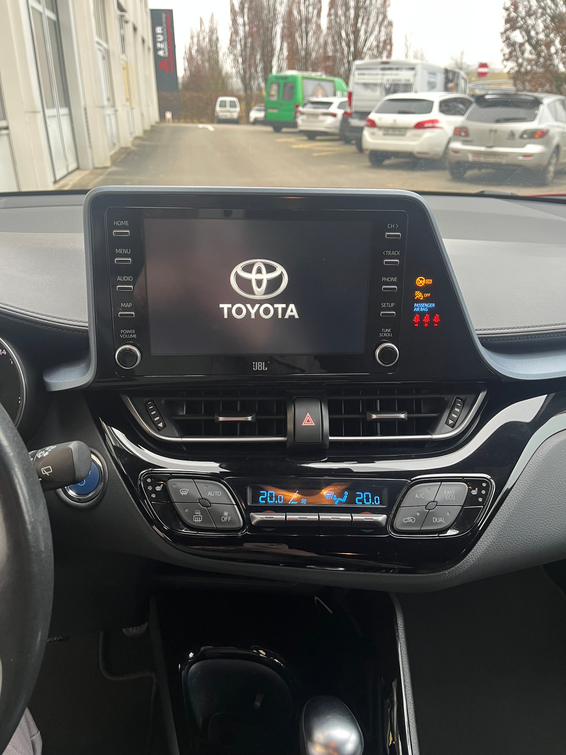 TOYOTA C-HR 2.0 HSD CVT Trend-image-6