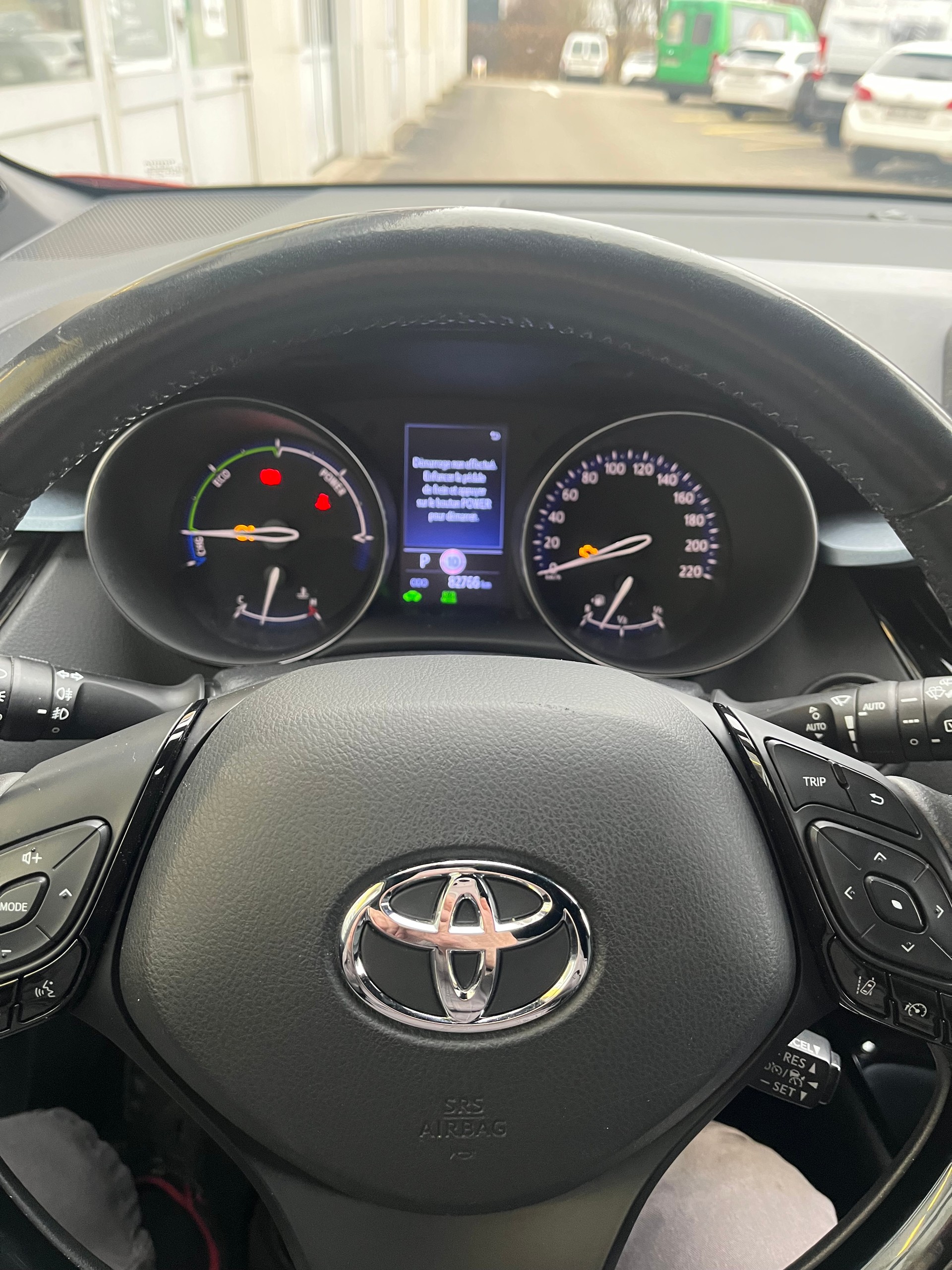TOYOTA C-HR 2.0 HSD CVT Trend-image-7