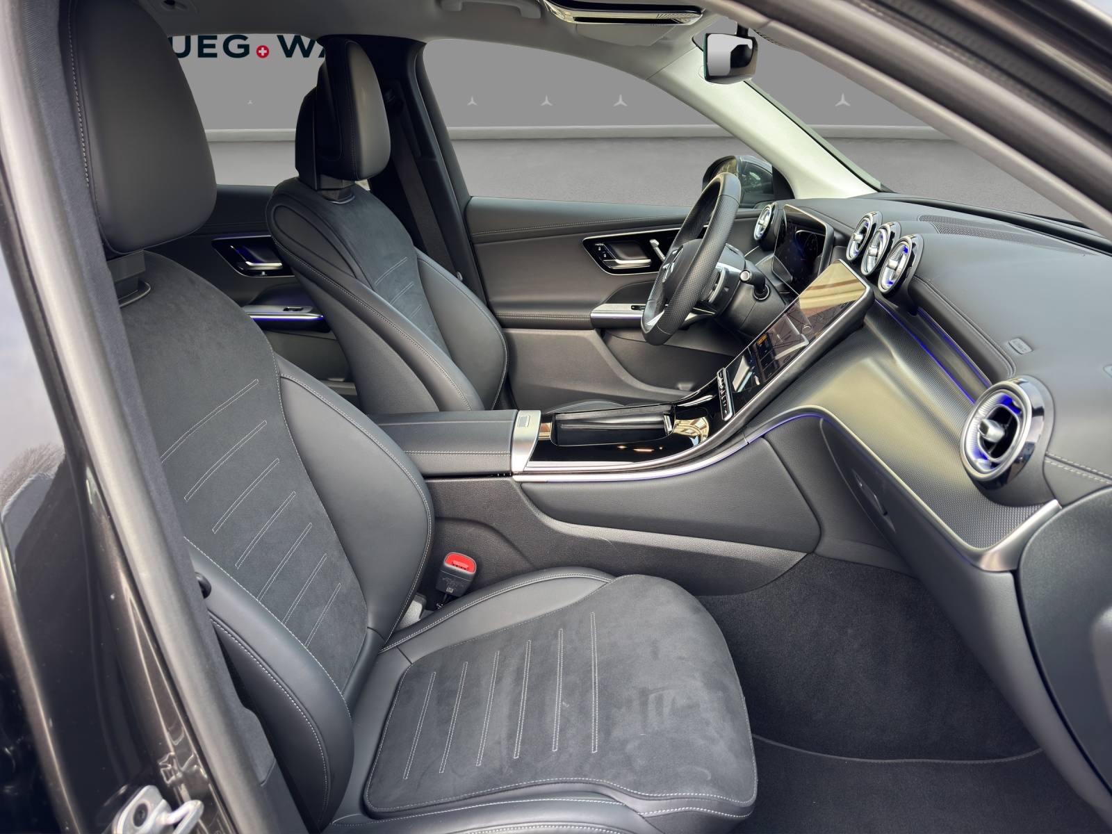 MERCEDES-BENZ GLC 220 d 4Matic 9G-Tronic-image-15
