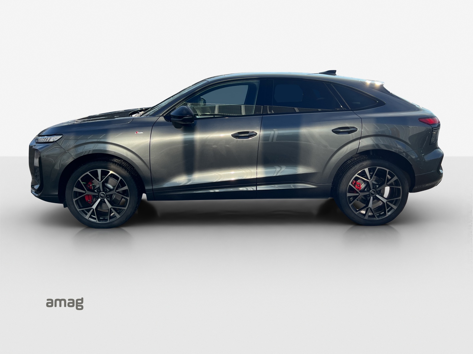 AUDI Q3 Sportback TFSI quattro 195 kW S tronic-image-1