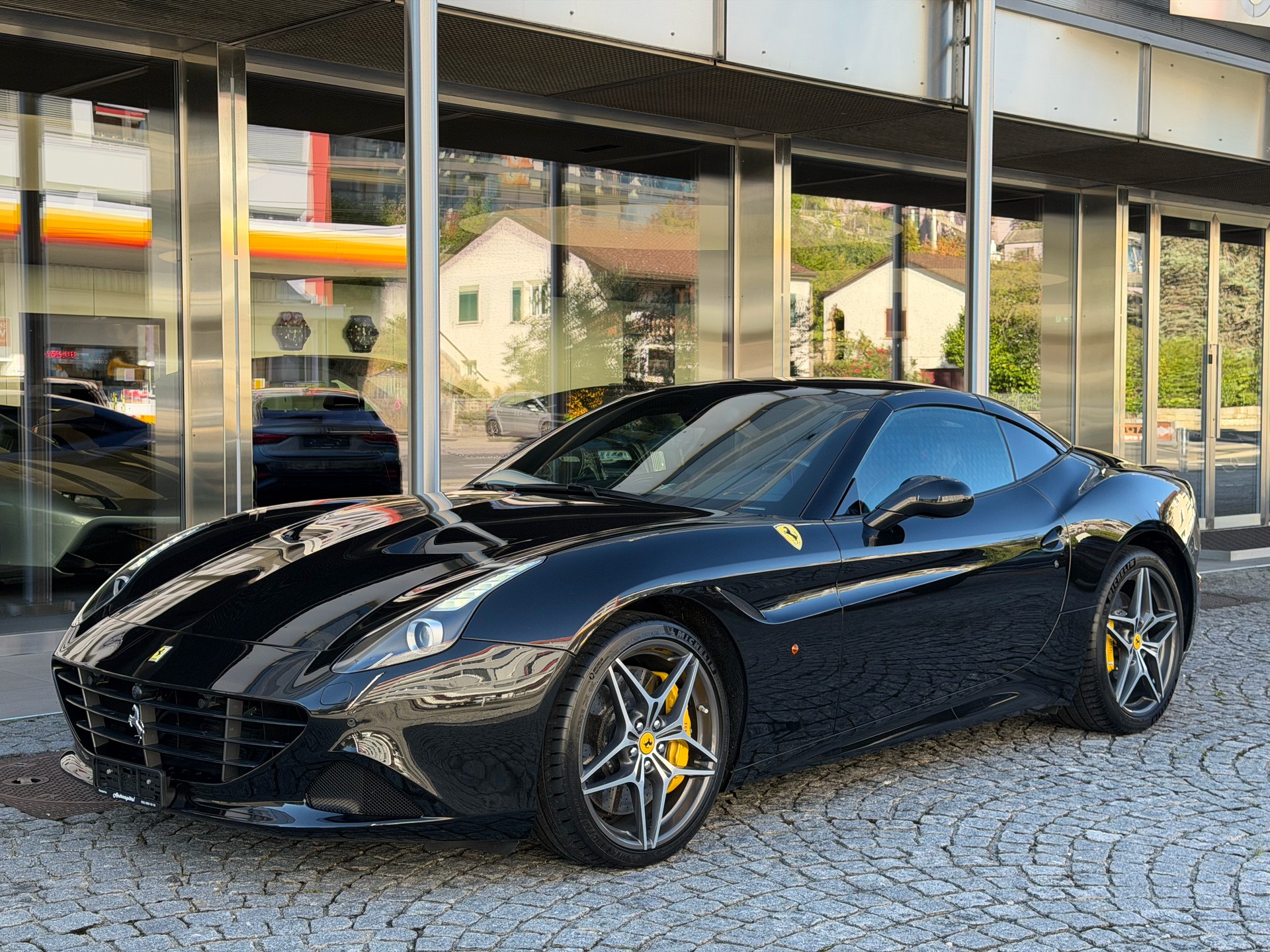 FERRARI California 3.9 V8 T-image-1