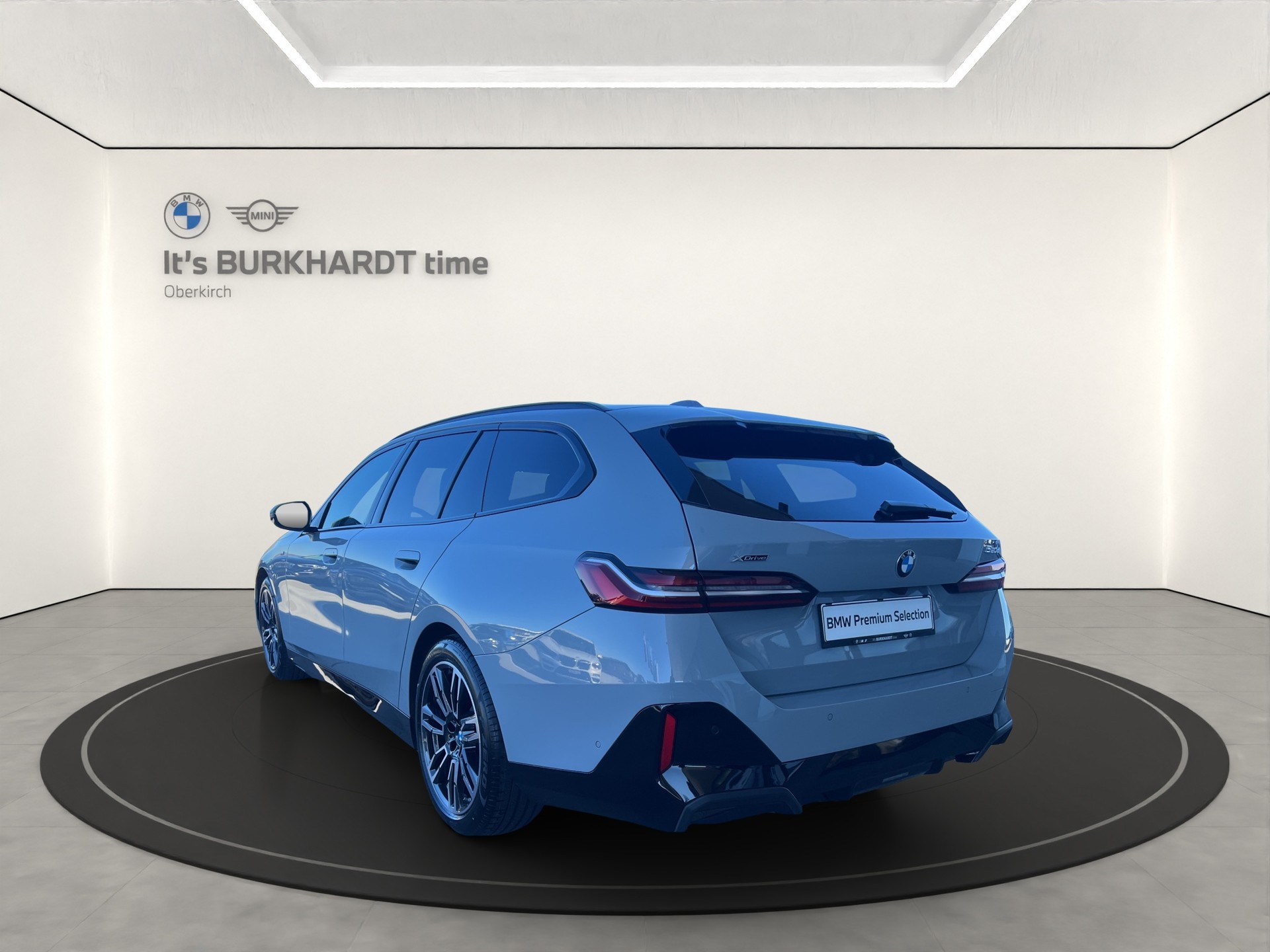 BMW 520d xDr 48V Tour M Sport-image-2