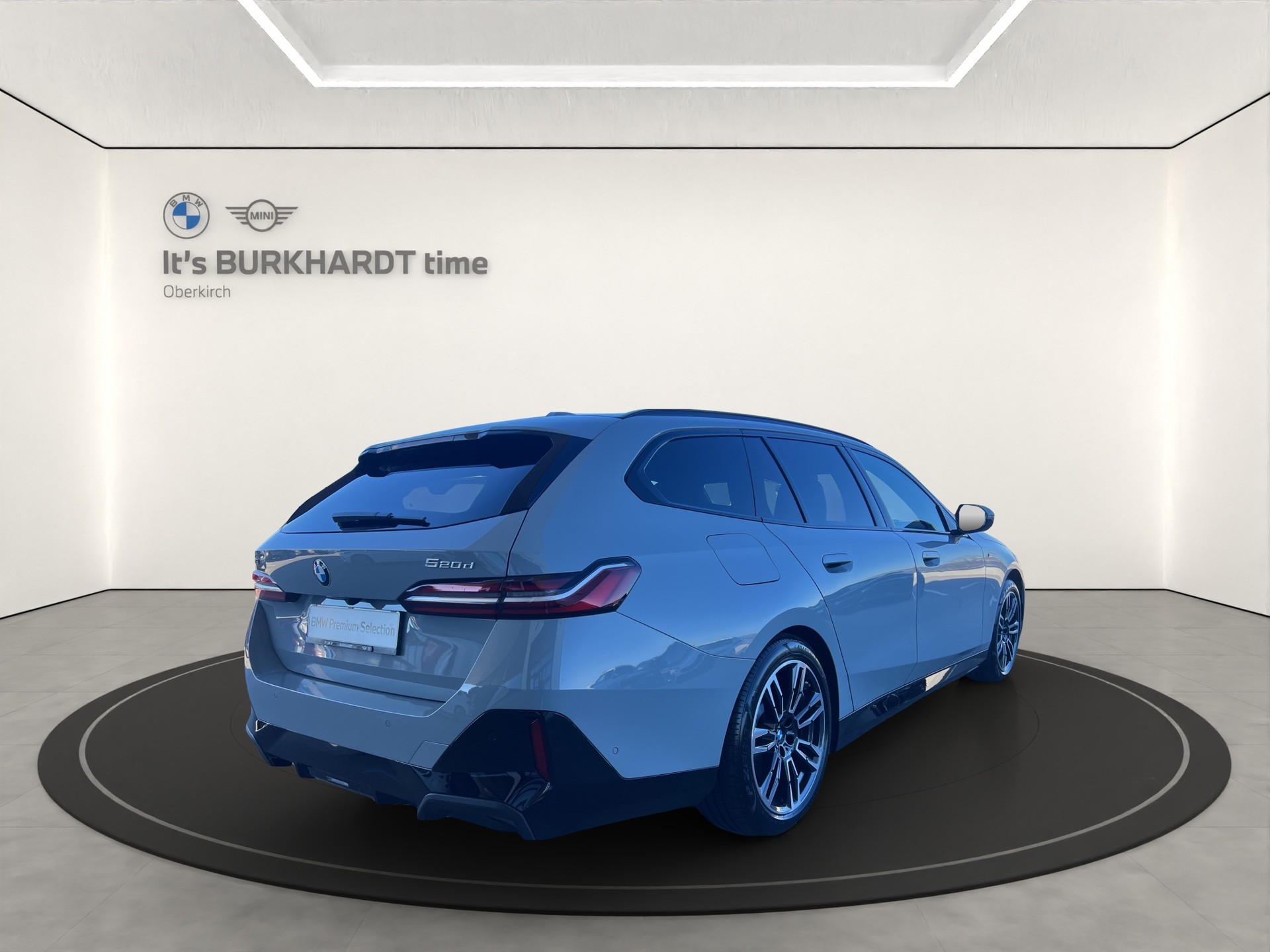 BMW 520d xDr 48V Tour M Sport-image-4