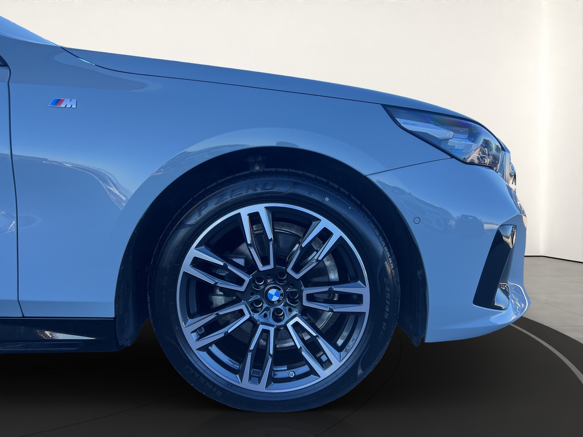 BMW 520d xDr 48V Tour M Sport-image-6
