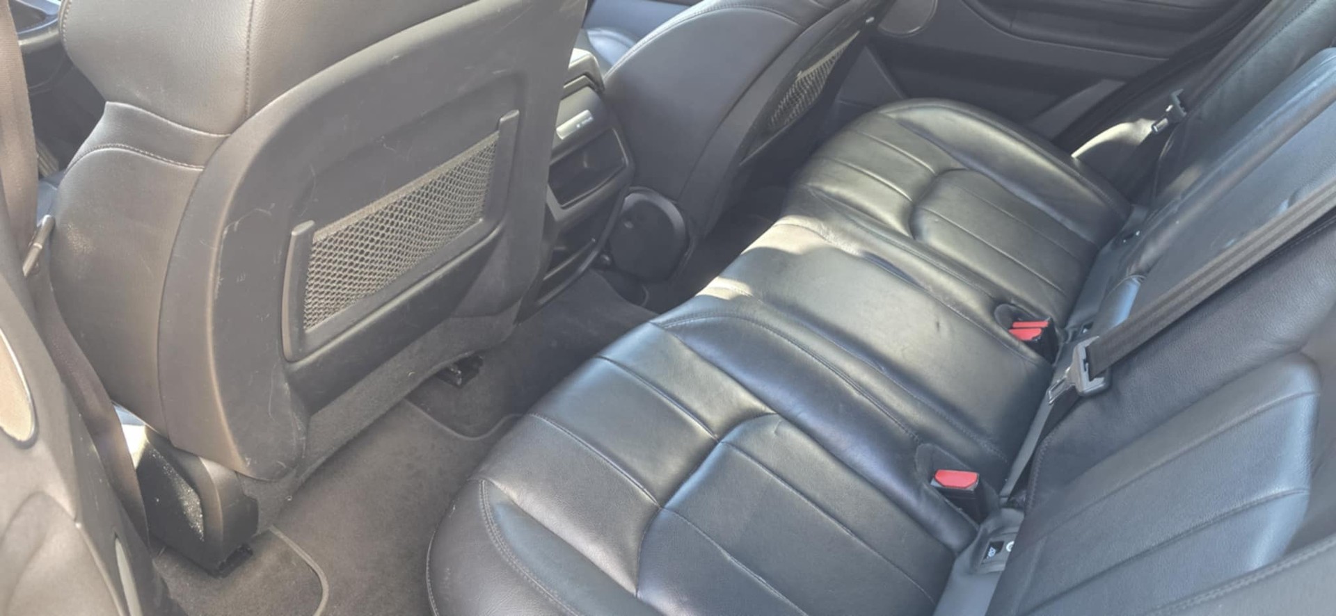 LAND ROVER Range Rover Evoque 2.0 TD4 SE Dynamic AT9-image-9