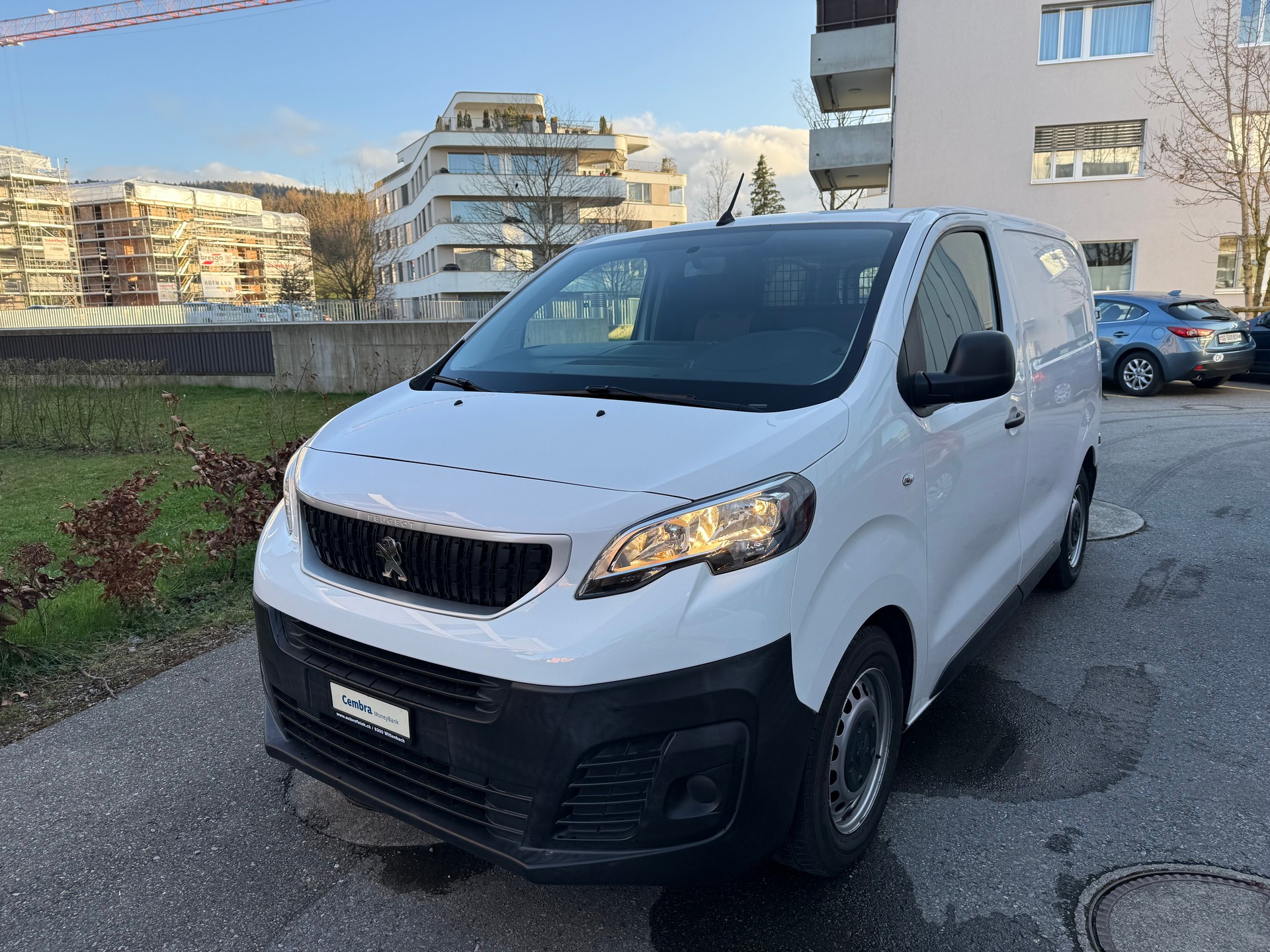PEUGEOT Expert 1.6 BlueHDi 95 Active Compact-image-0