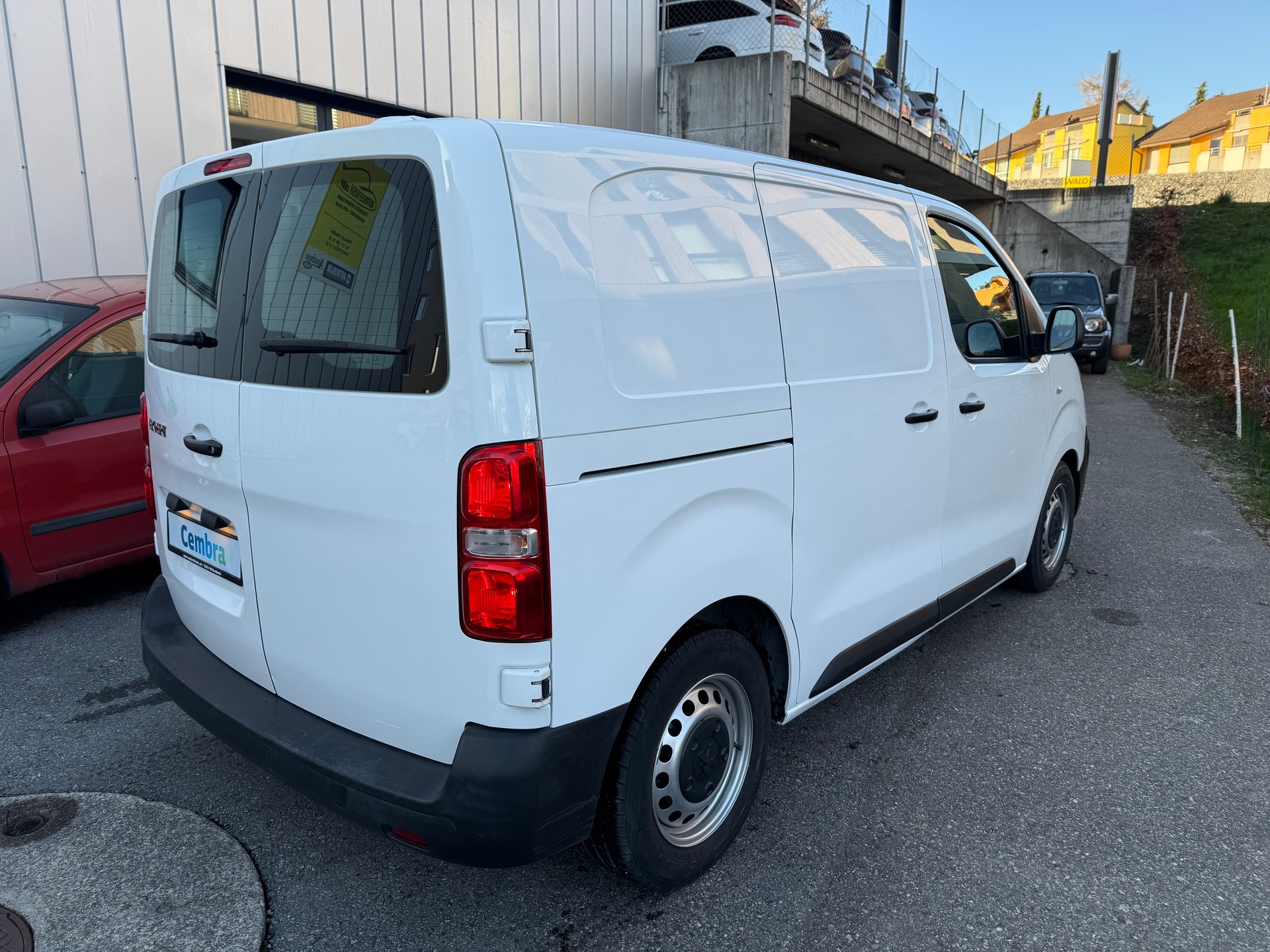PEUGEOT Expert 1.6 BlueHDi 95 Active Compact-image-4
