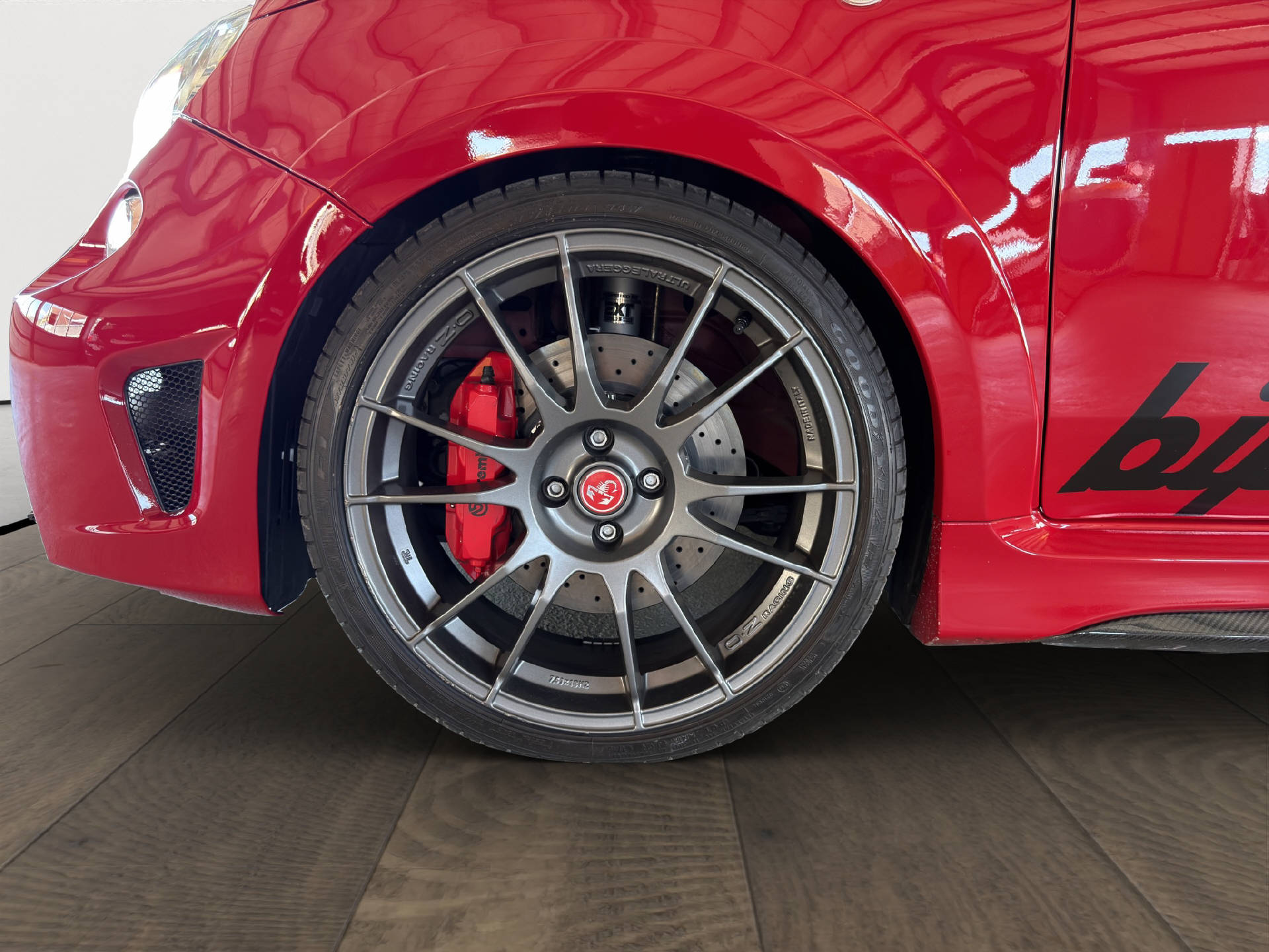 FIAT 695 Abarth 1.4 T-Jet 190 Biposto-image-9