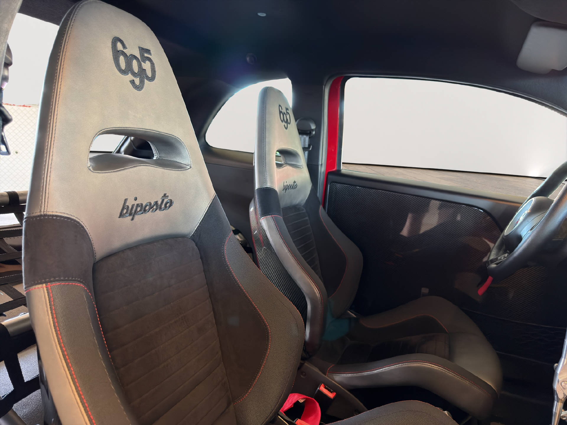 FIAT 695 Abarth 1.4 T-Jet 190 Biposto-image-13