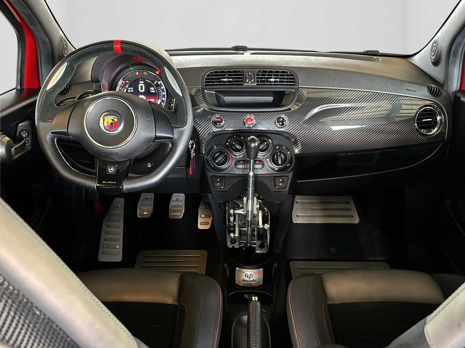 FIAT 695 Abarth 1.4 T-Jet 190 Biposto-image-13