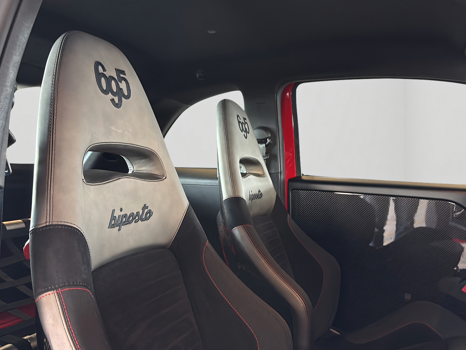 FIAT 695 Abarth 1.4 T-Jet 190 Biposto-image-15