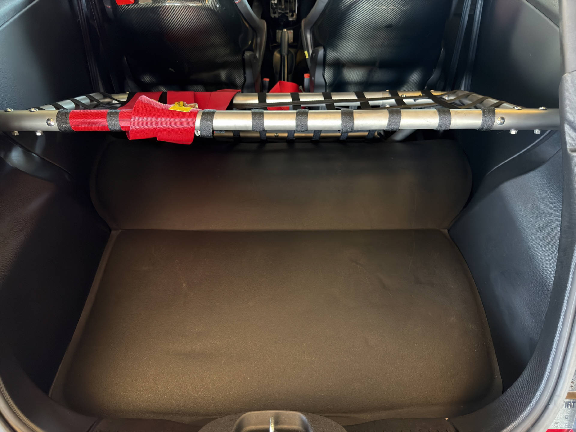 FIAT 695 Abarth 1.4 T-Jet 190 Biposto-image-18