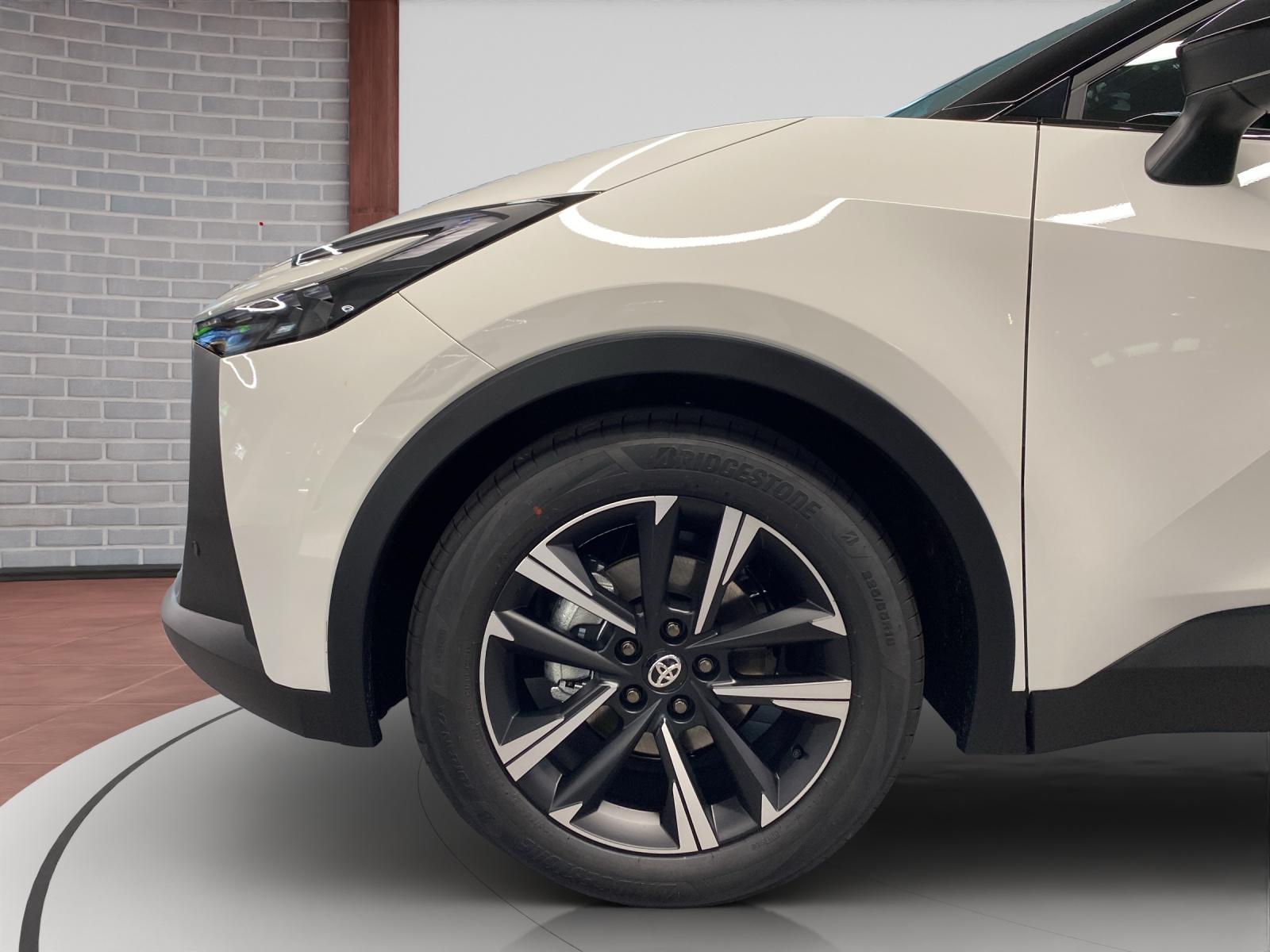 TOYOTA C-HR 1.8 HEV Swiss Edition-image-8