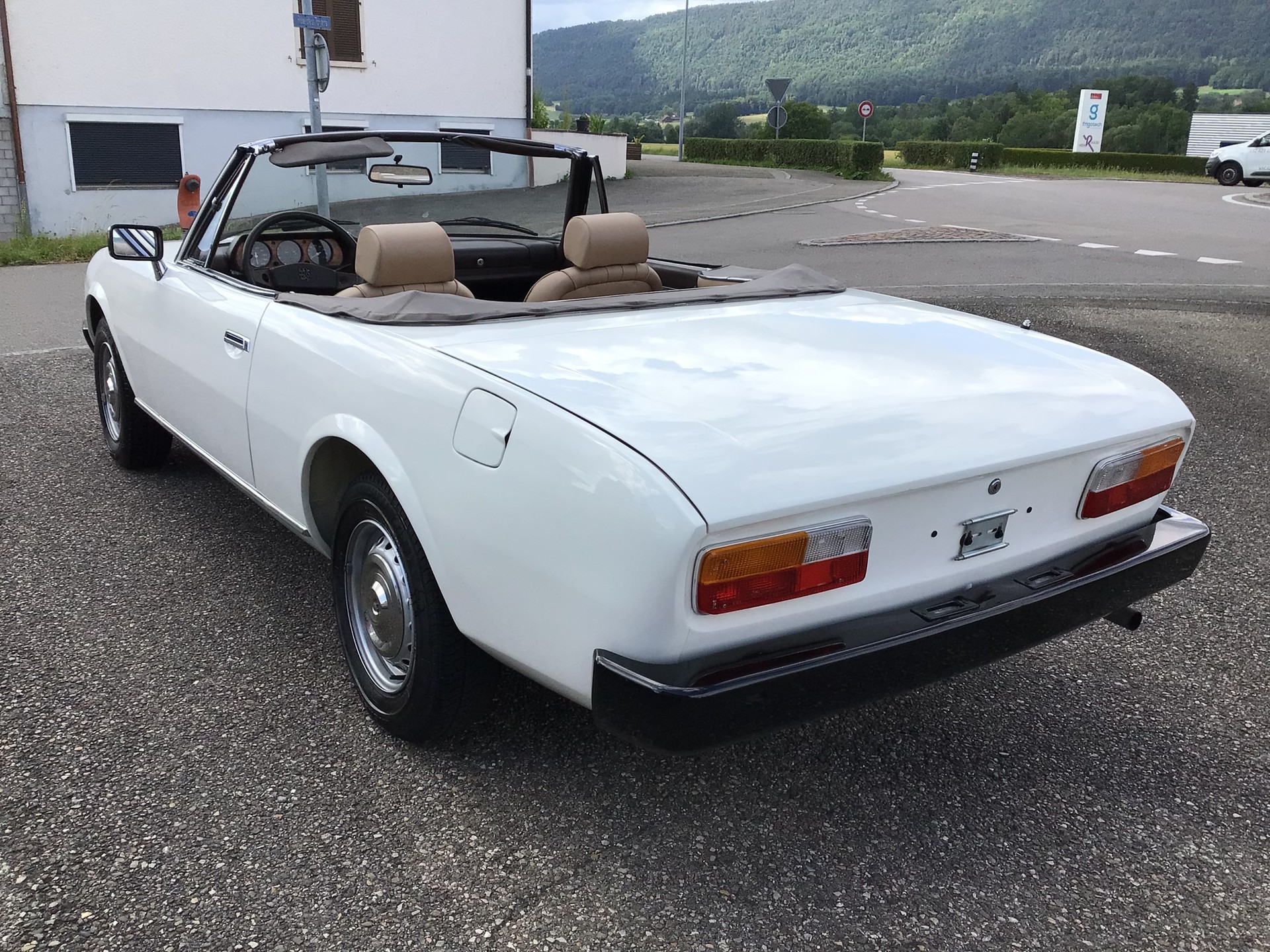 PEUGEOT cabriolet-image-4