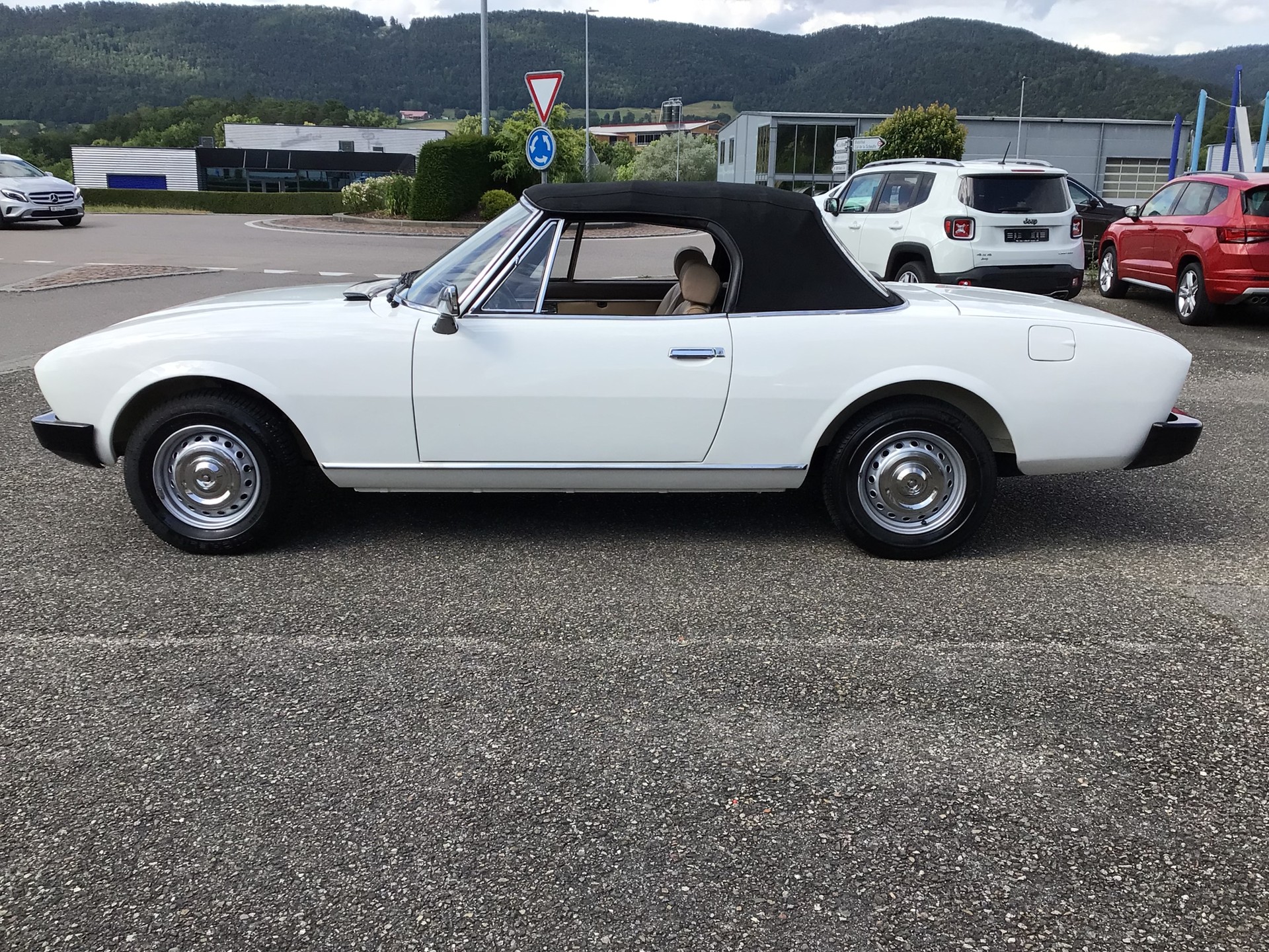 PEUGEOT cabriolet-image-8