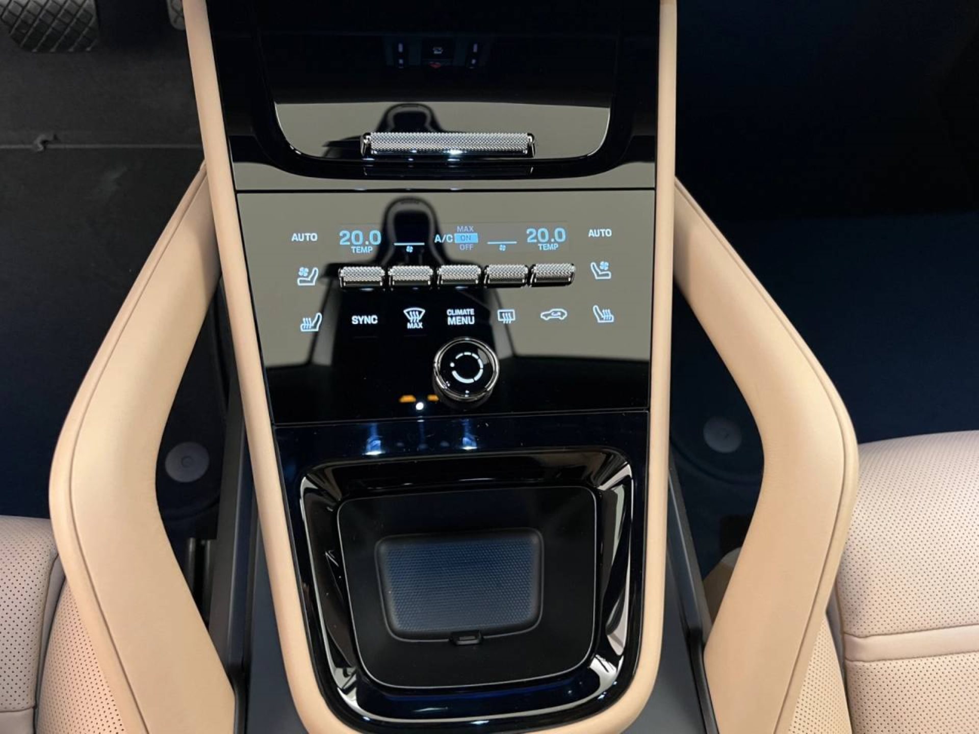 PORSCHE Cayenne E-Hybrid-image-13
