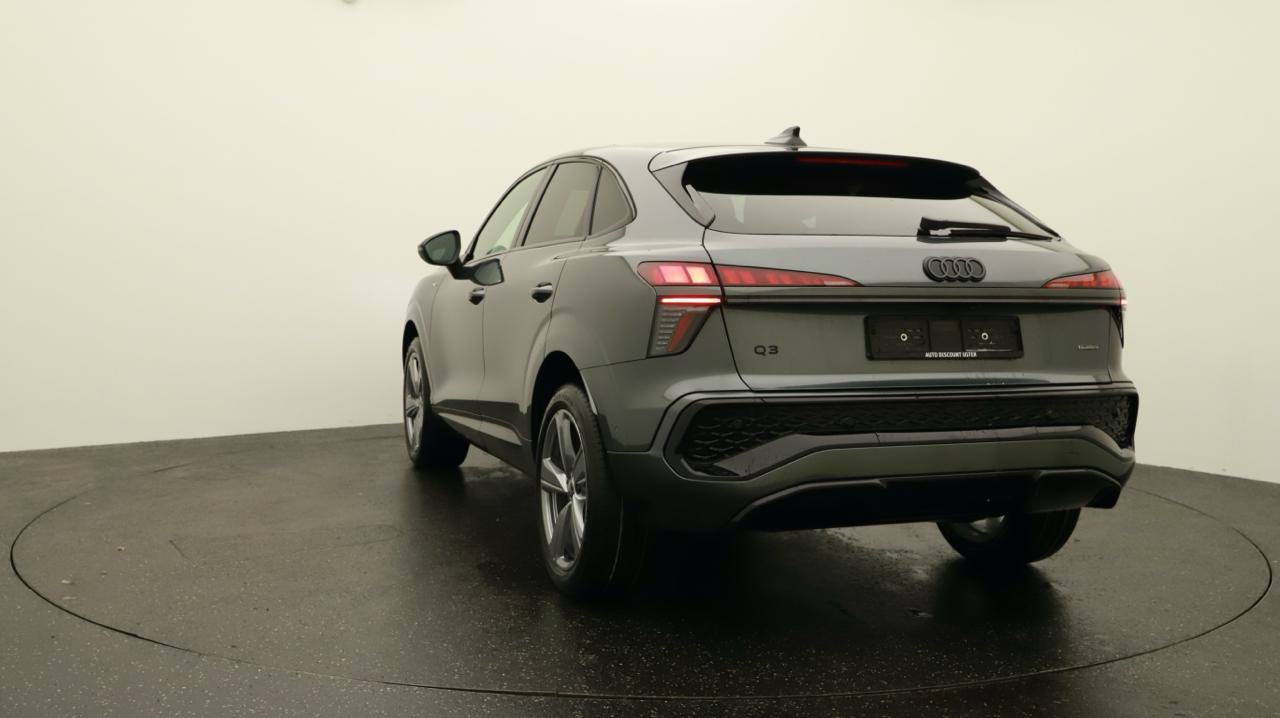 AUDI Q3 Sportback TFSI quattro S line 150 kW S-tronic-image-3