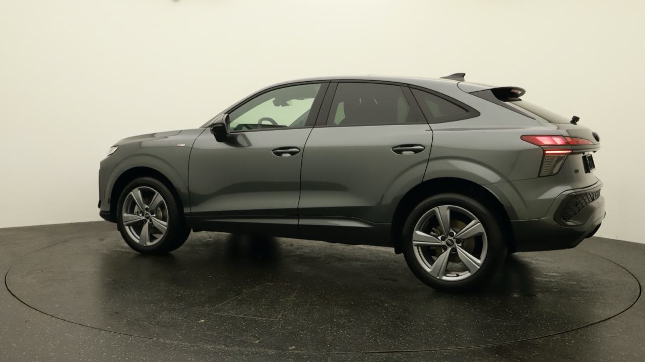 AUDI Q3 Sportback TFSI quattro S line 150 kW S-tronic-image-2