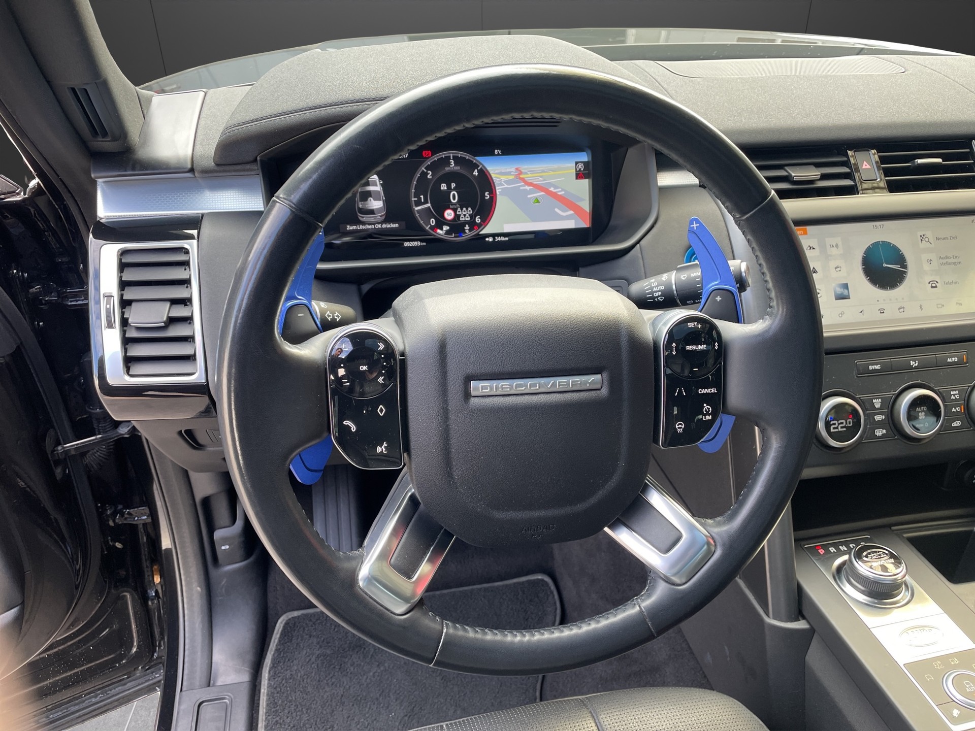 LAND ROVER Discovery 3.0 SDV6 Landmark Edition Automatic-image-12