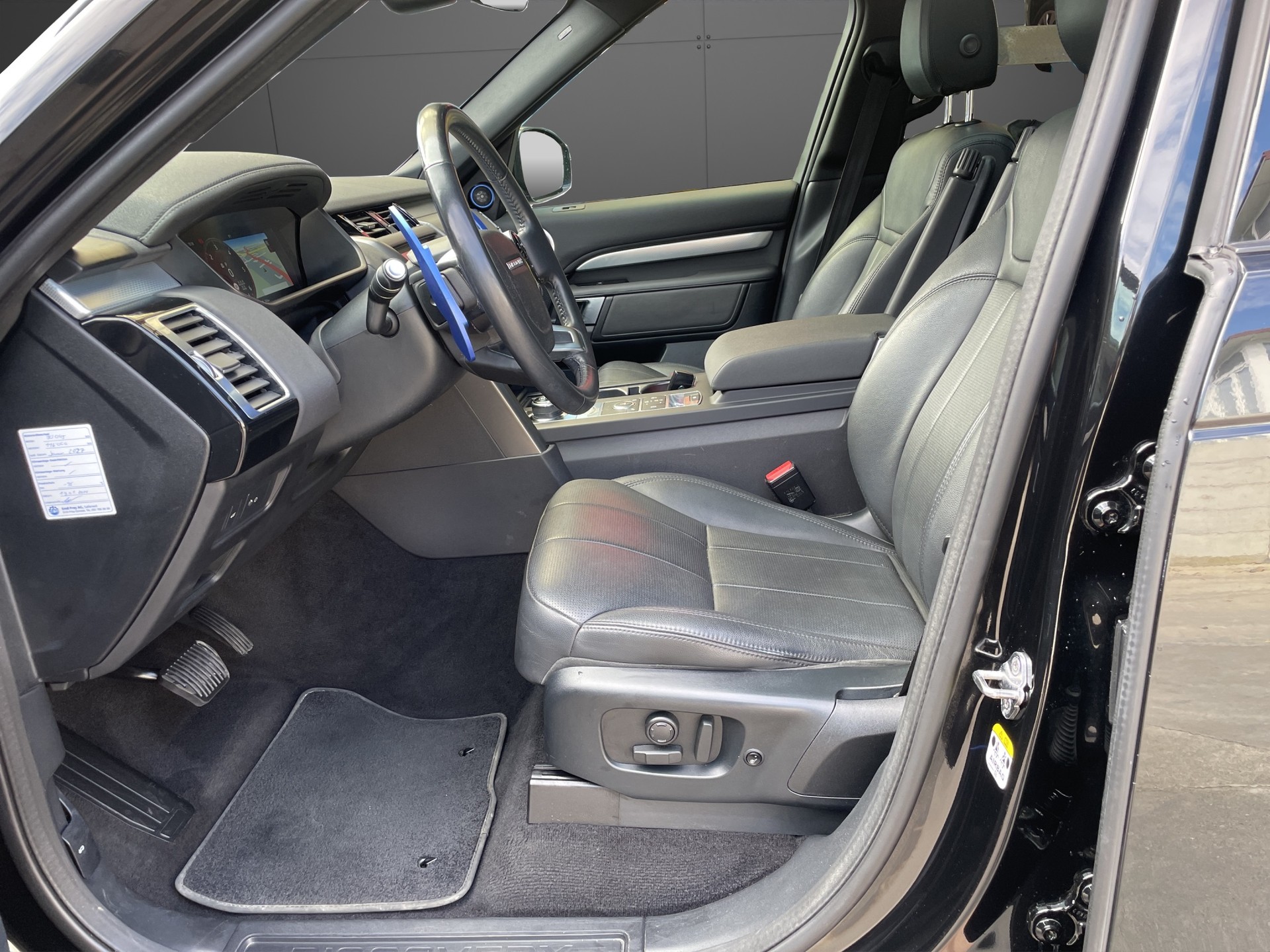 LAND ROVER Discovery 3.0 SDV6 Landmark Edition Automatic-image-13