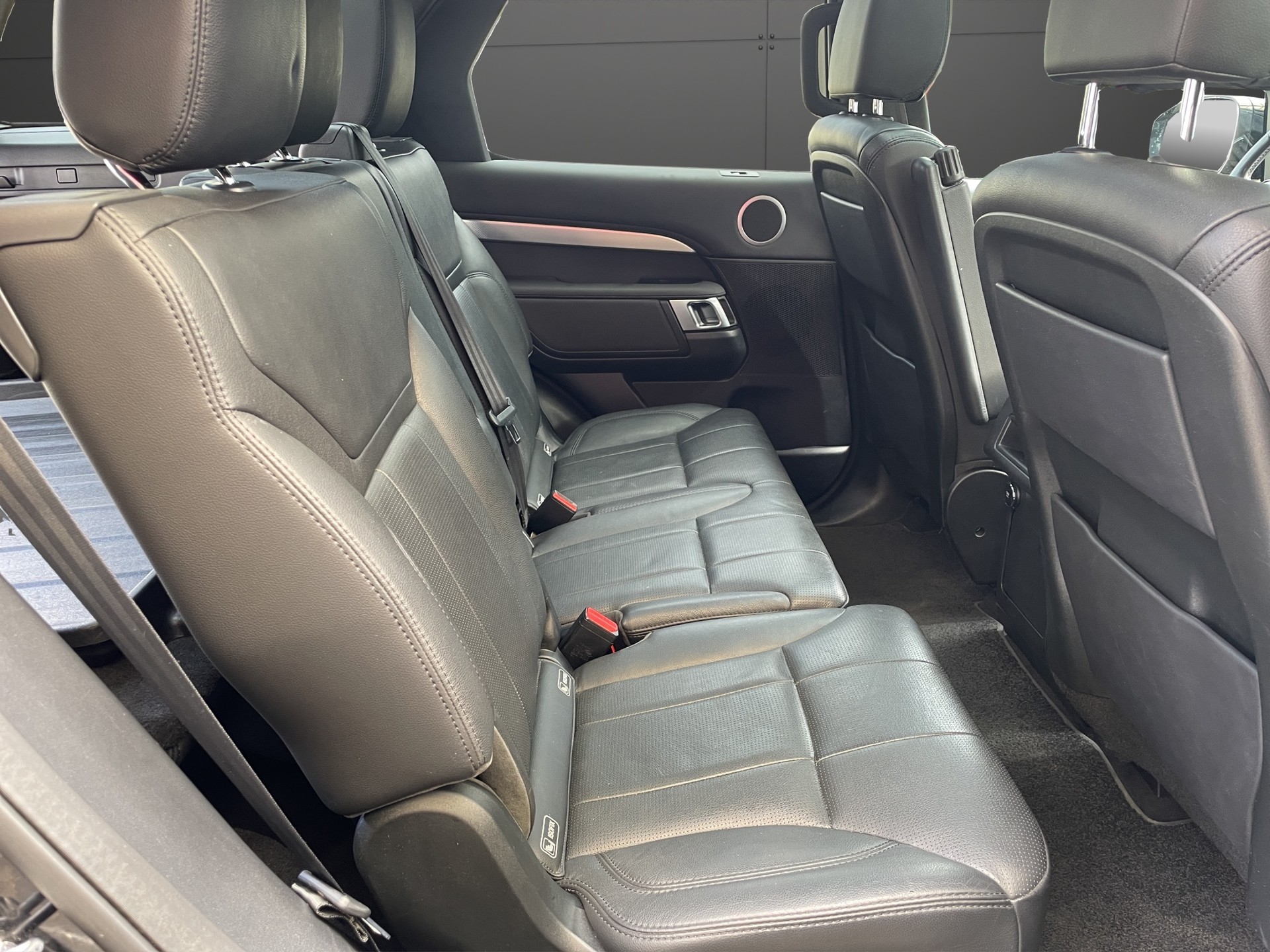 LAND ROVER Discovery 3.0 SDV6 Landmark Edition Automatic-image-7
