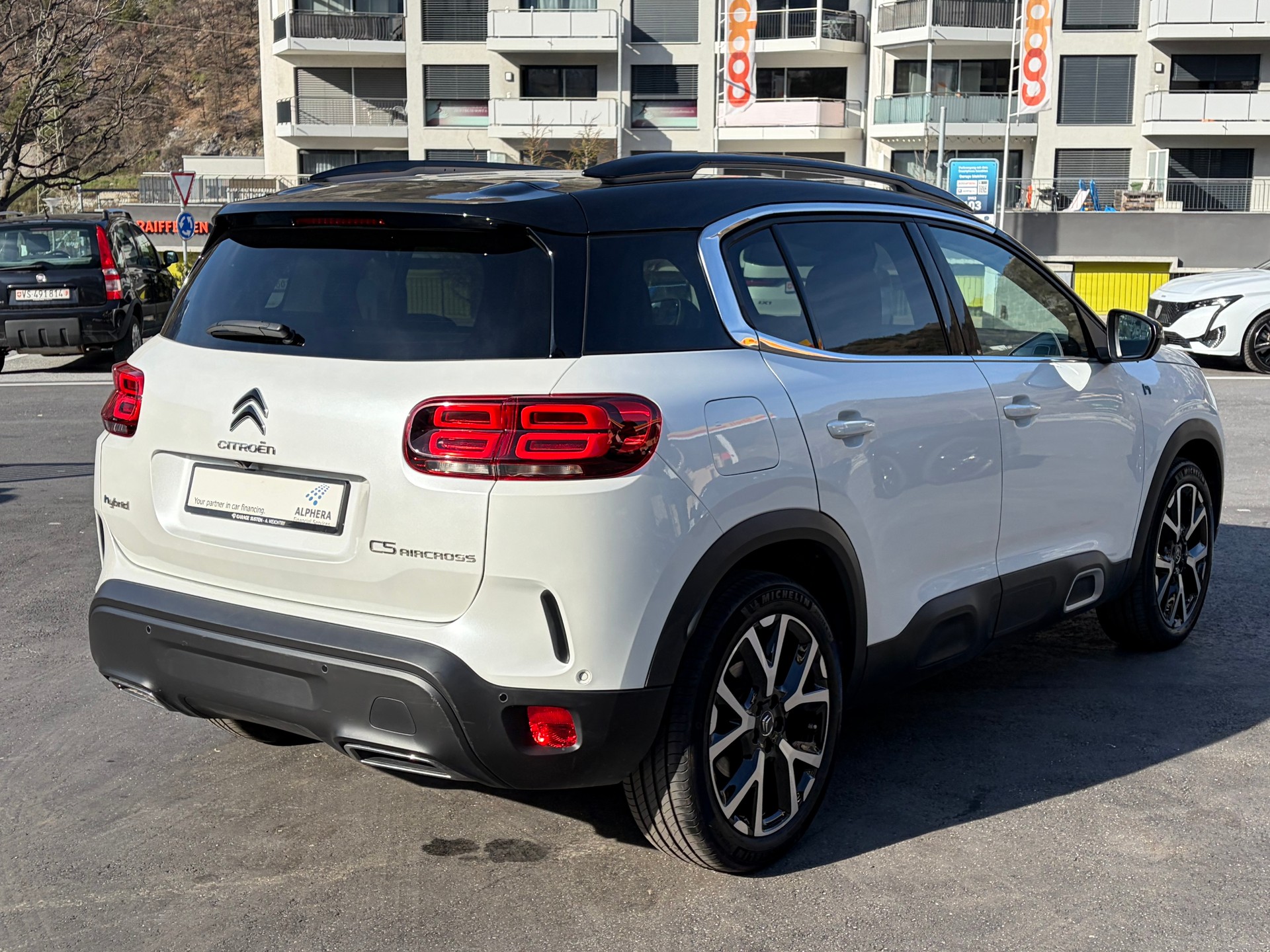 CITROEN C5 Aircross 1.6 PHEV Shine-image-4