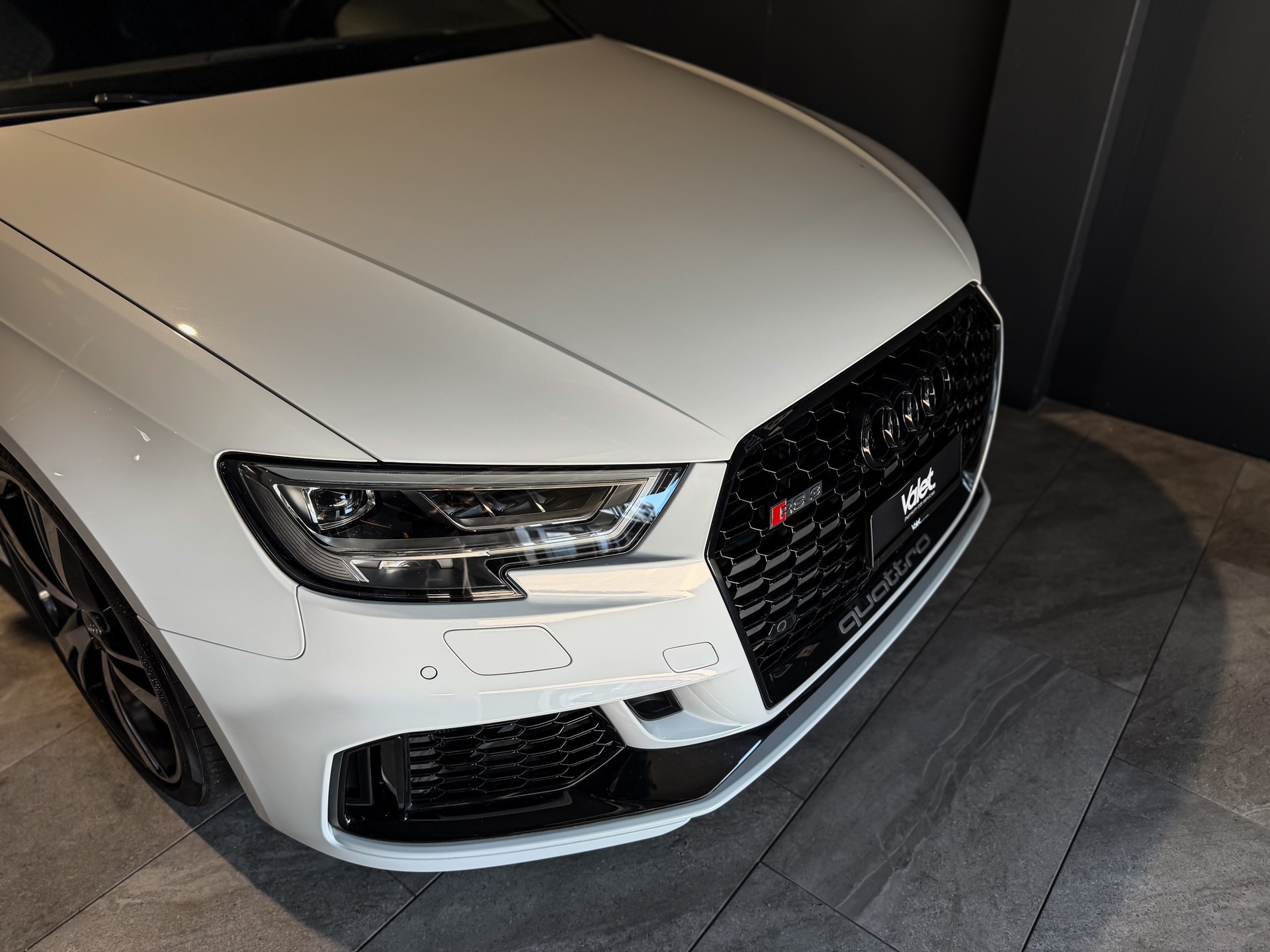 AUDI RS3 Sportback 2.5 TSI quattro S-tronic-image-3