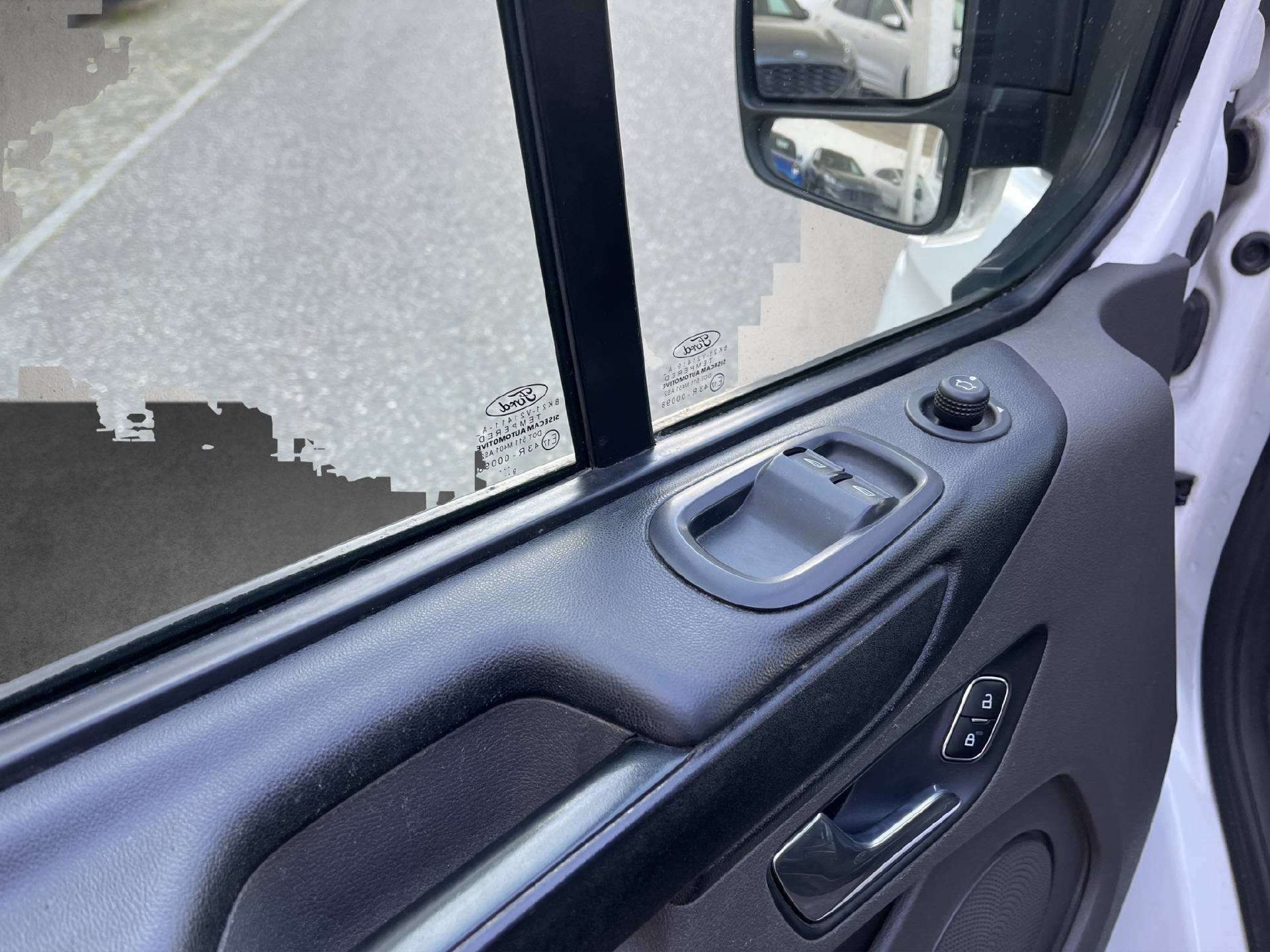 FORD Transit Custom Van 300 L1 2.0 TDCi 130 Trend-image-12