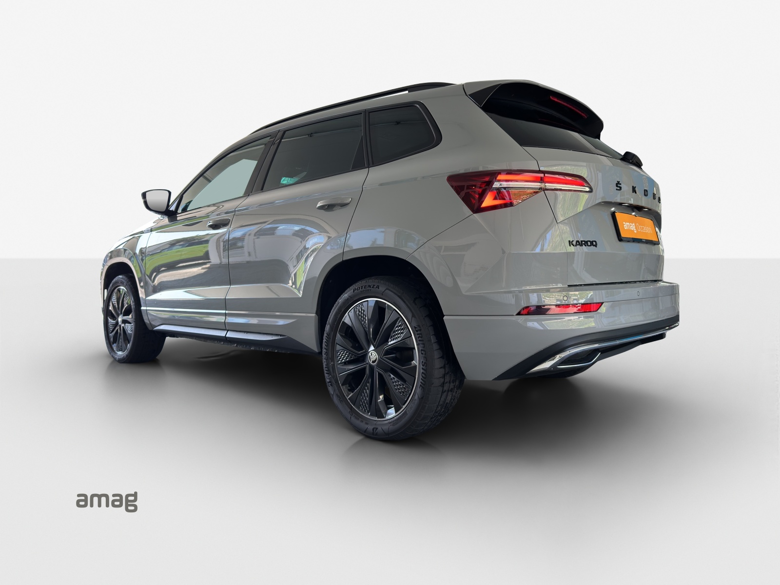 SKODA Karoq 2.0 TDI CR Sport Line 4x4 DSG-image-2