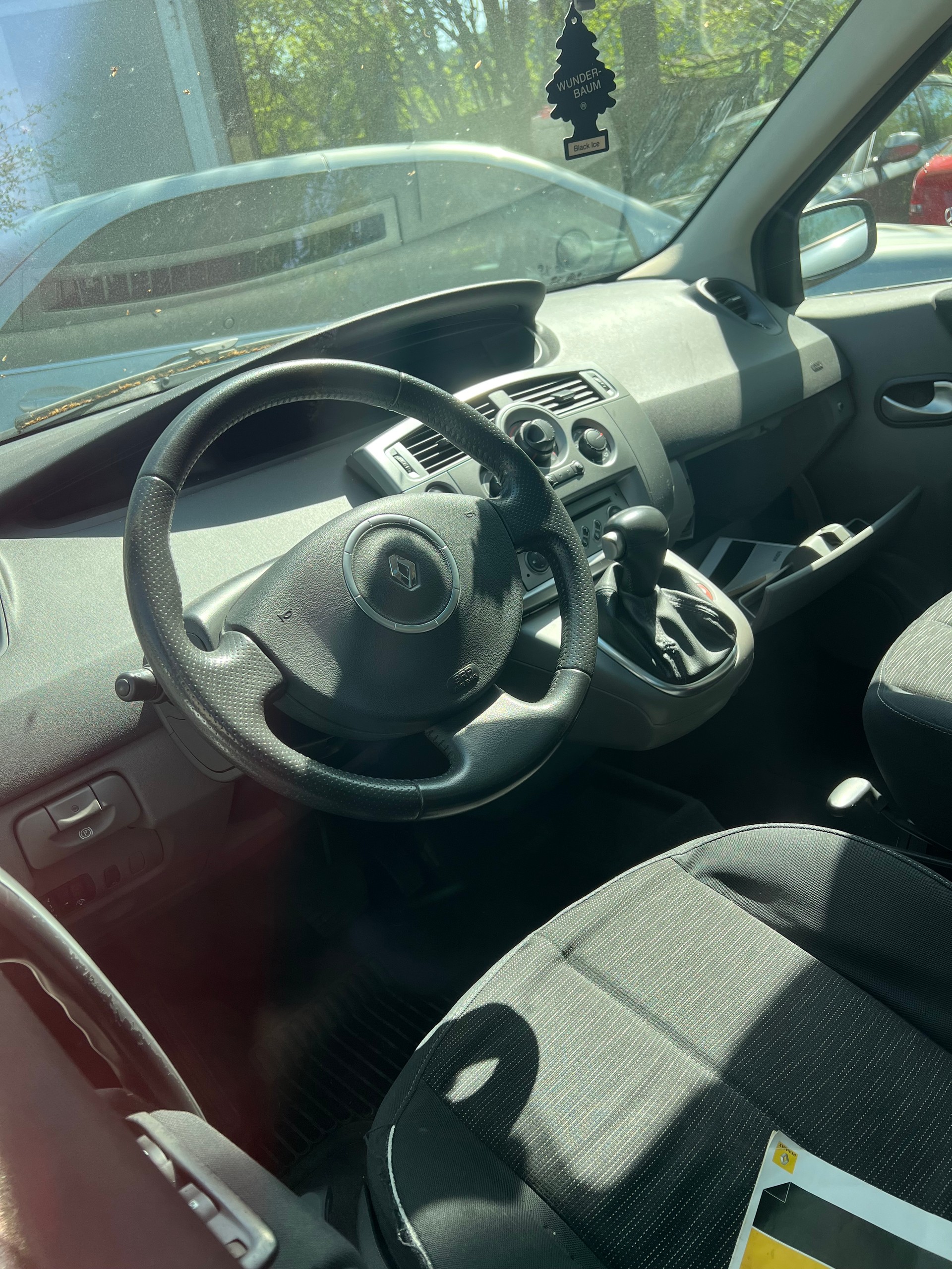 RENAULT Scénic 2.0 16V Fairway Automatic-image-1