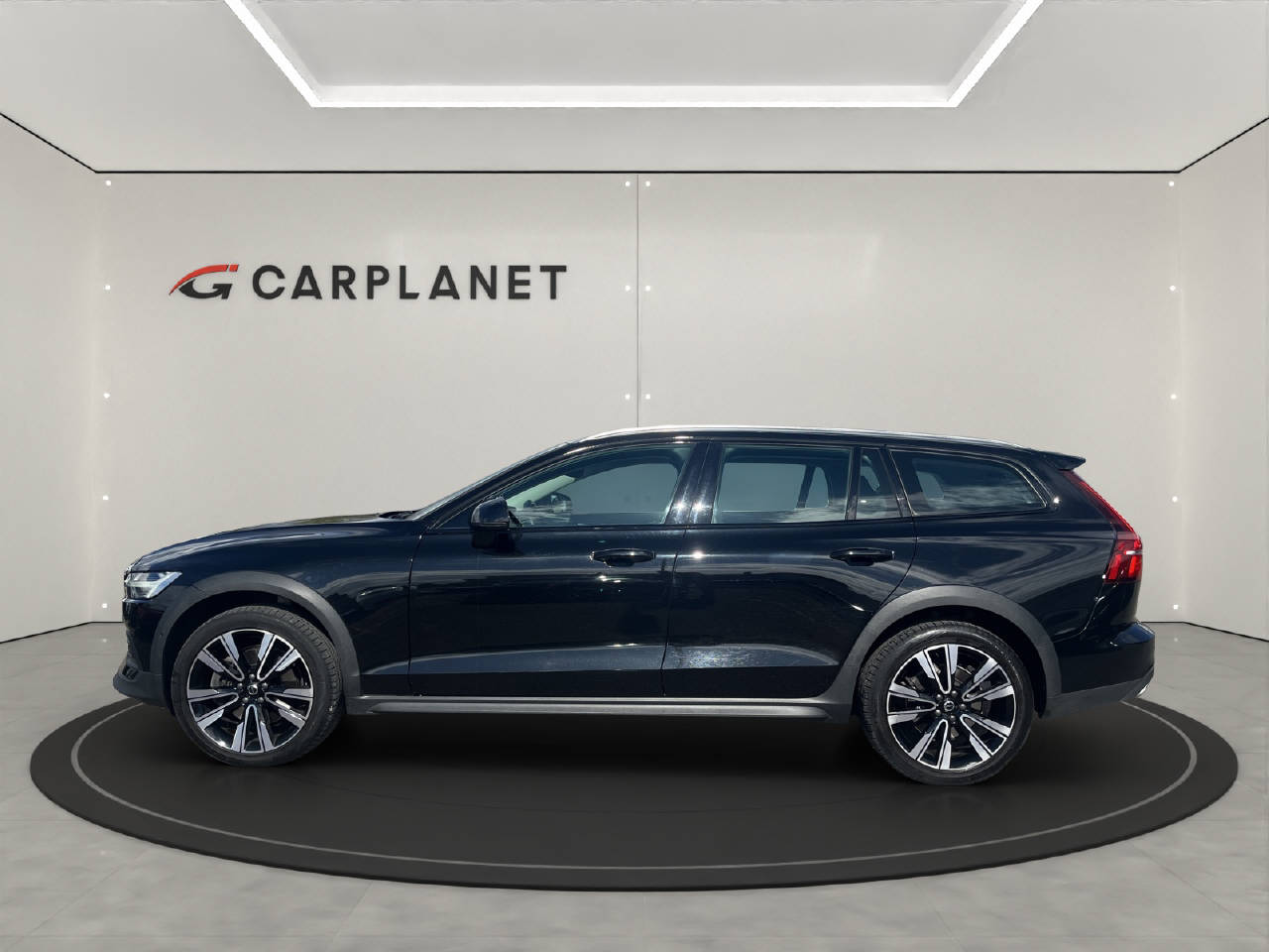 VOLVO V60 Cross Country 2.0 D4 AWD-image-2