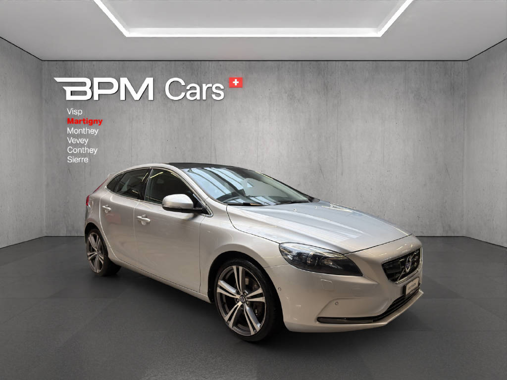 VOLVO V40 2.0 T5 Summum S/S-showroom-element-2