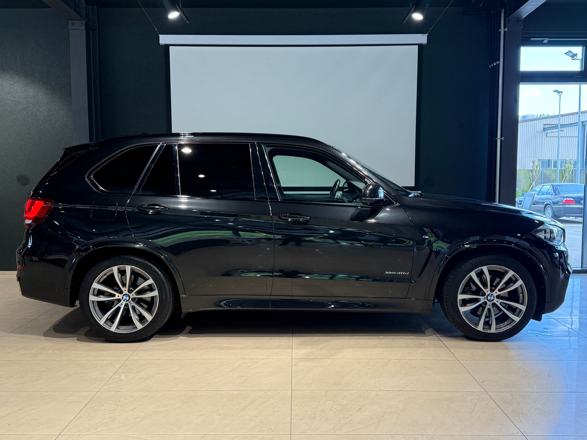 BMW X5 xDrive 40d Steptronic-image-3