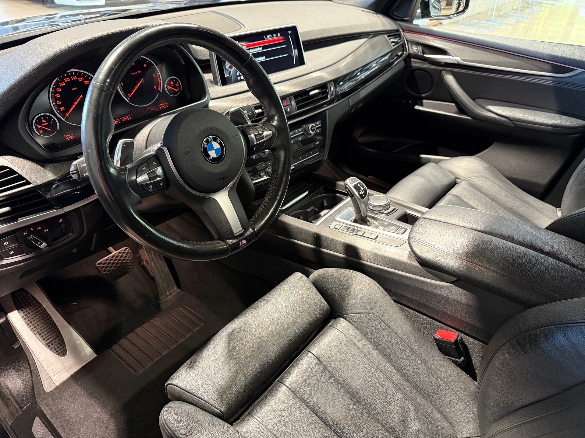 BMW X5 xDrive 40d Steptronic-image-7