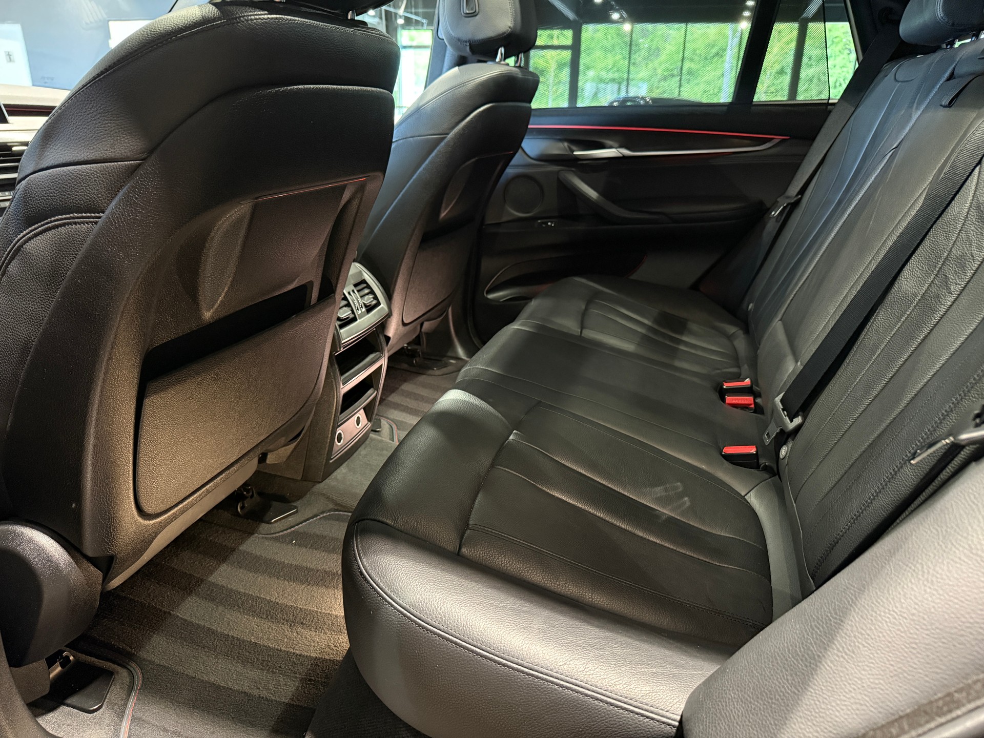 BMW X5 xDrive 40d Steptronic-image-16