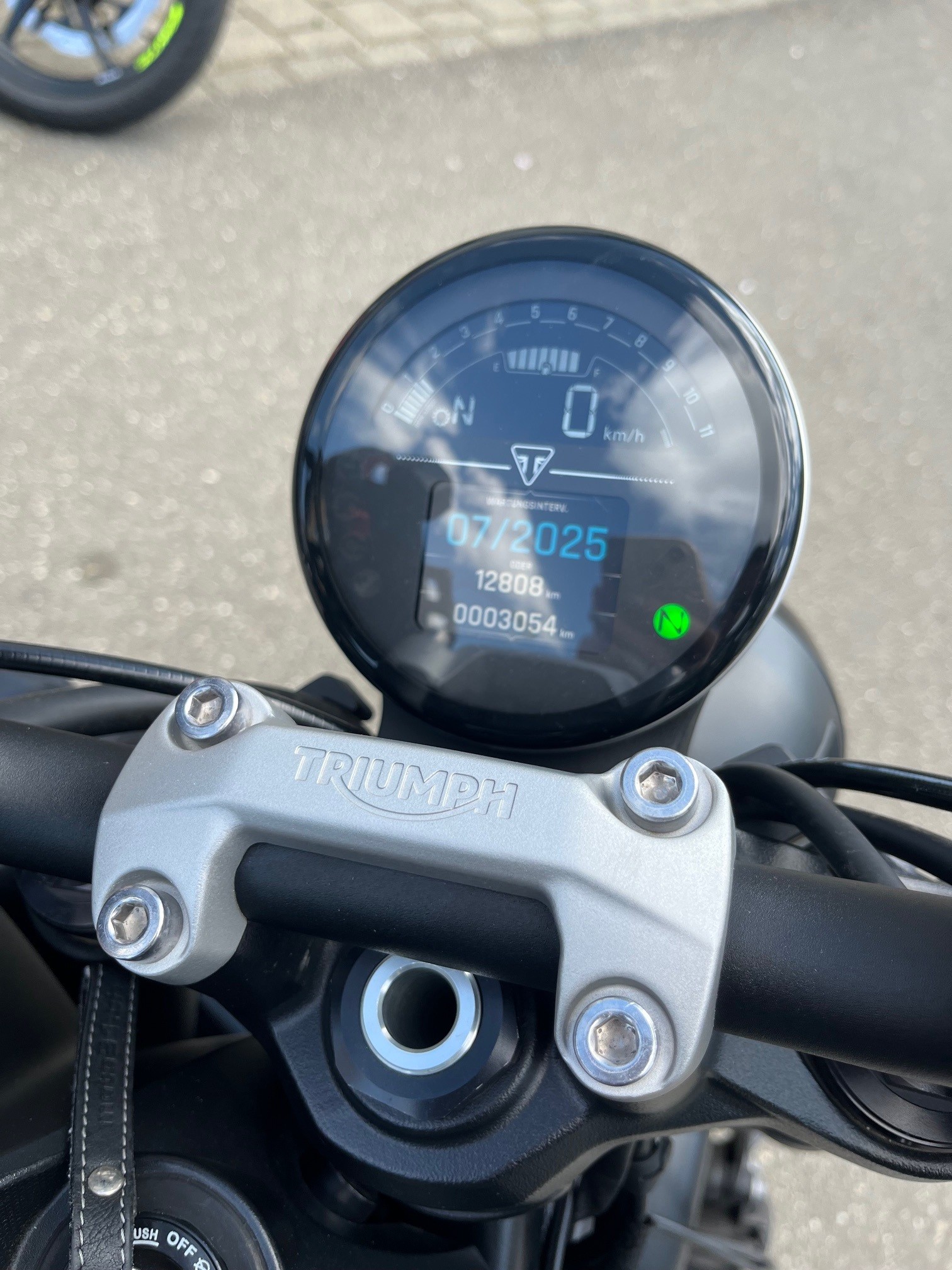 TRIUMPH Trident 660 - GRATIS LIEFERUNG*-image-4