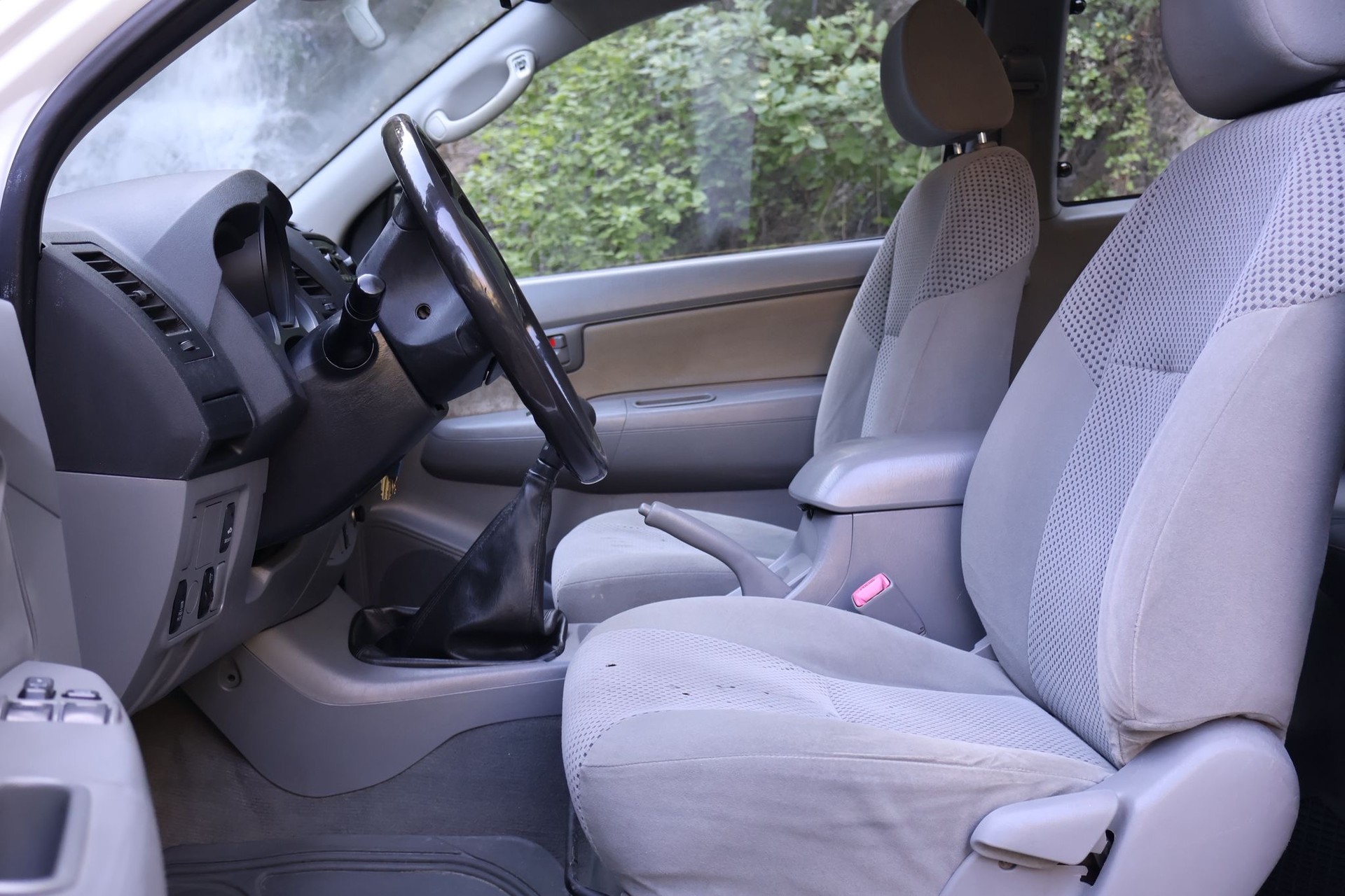 TOYOTA HI-LUX-image-7
